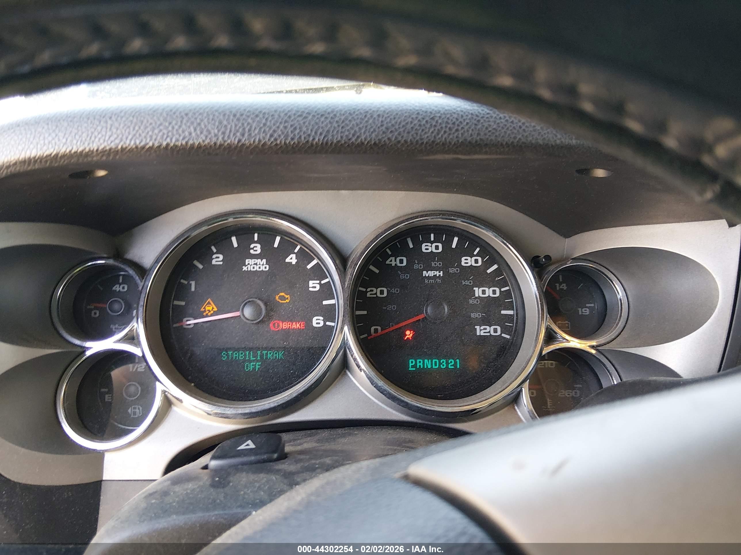 CHEVROLET SILVERADO image 7