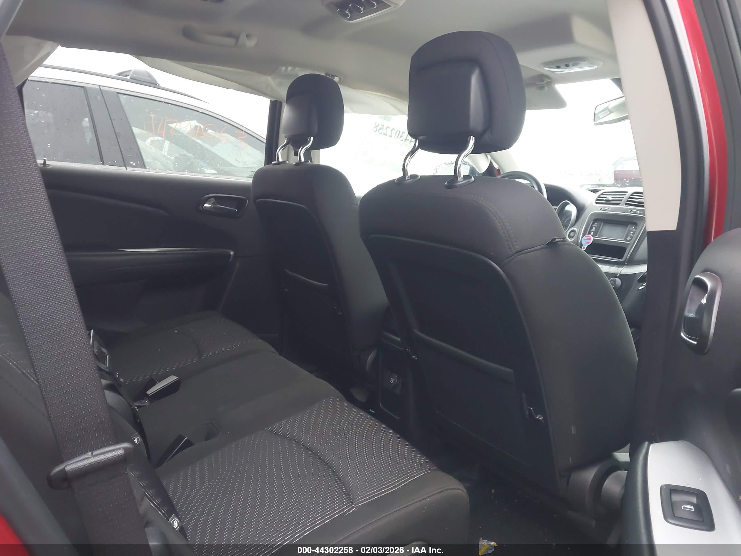 DODGE JOURNEY image 8