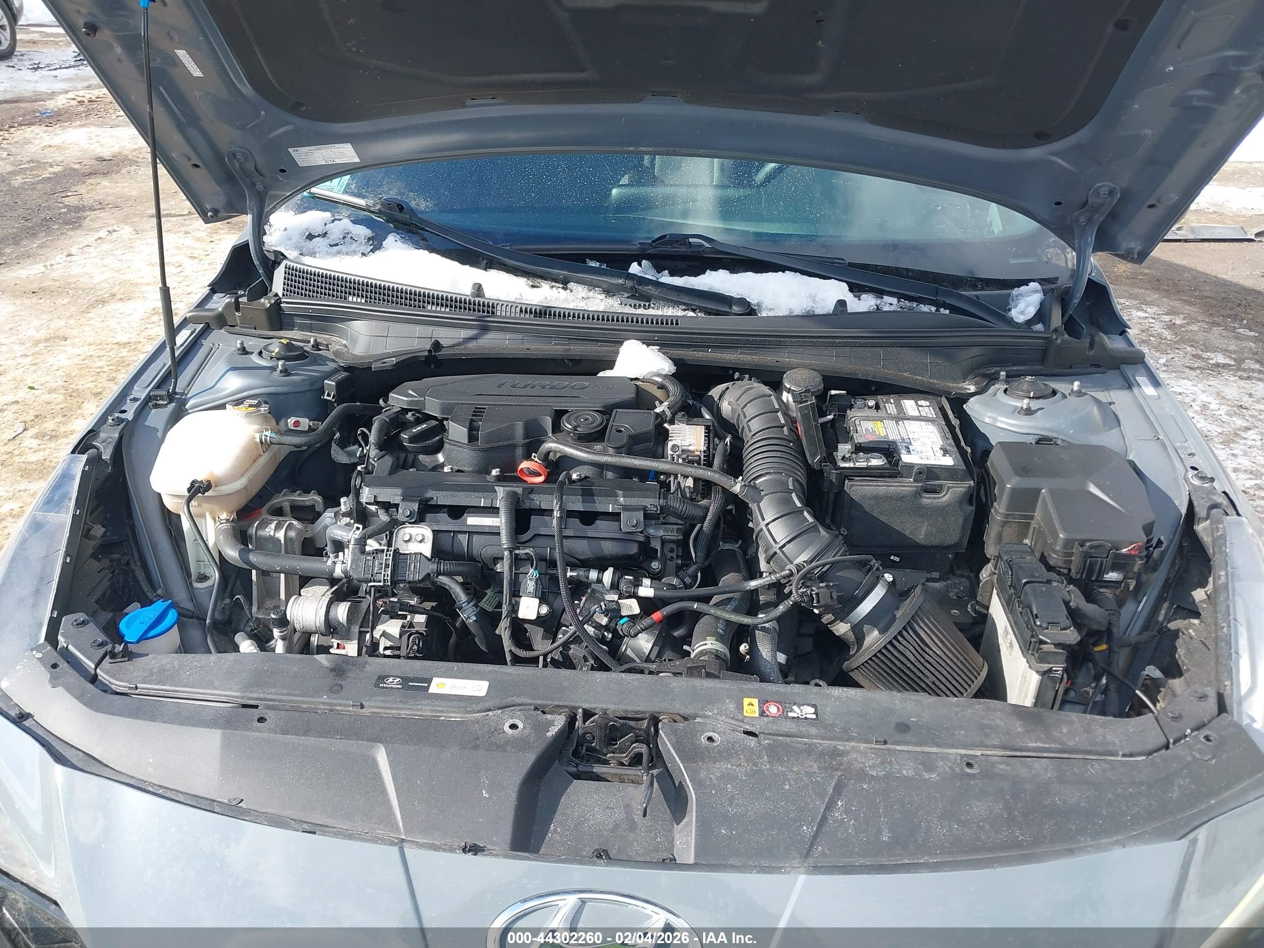 HYUNDAI ELANTRA image 10