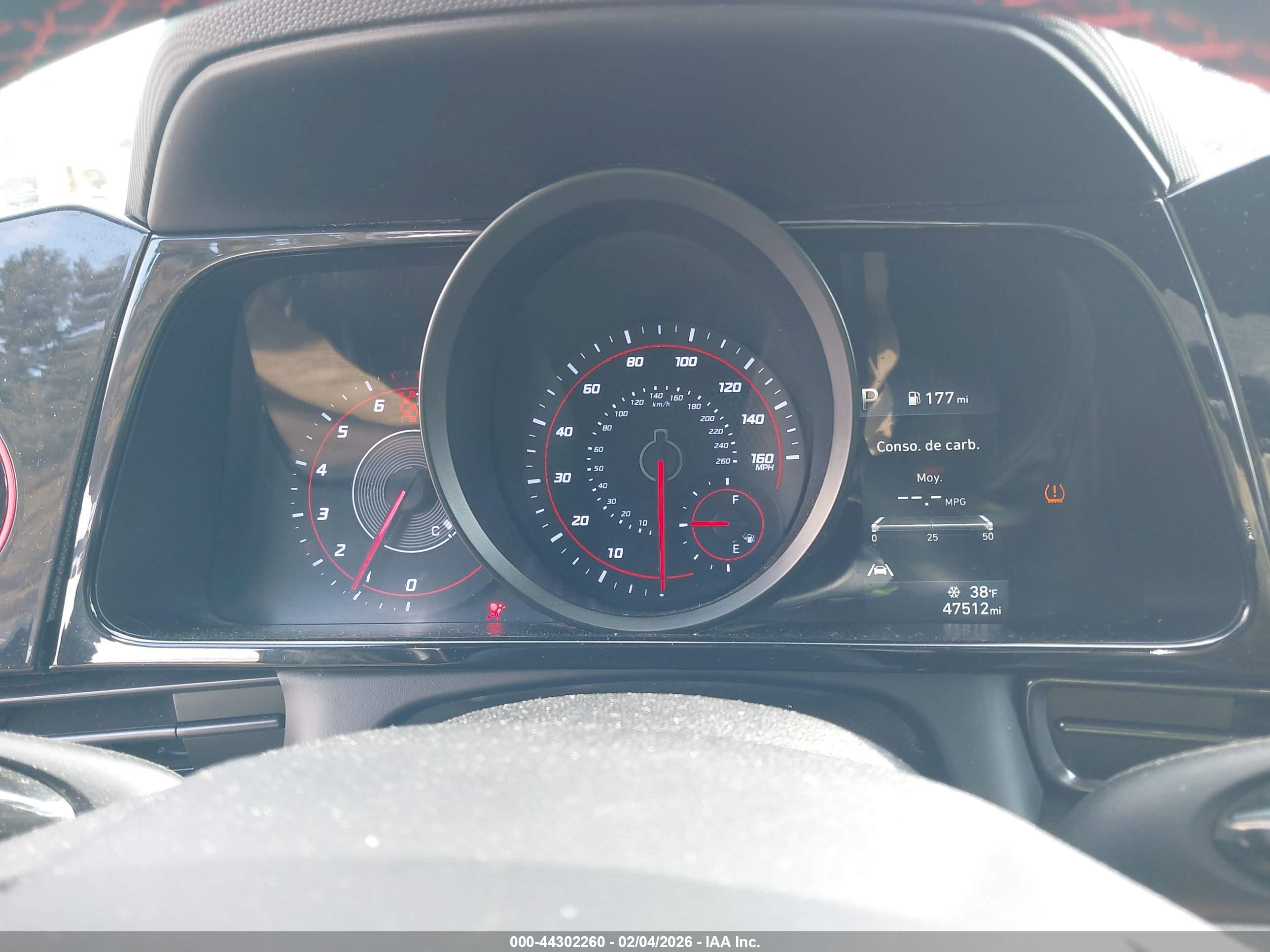 HYUNDAI ELANTRA image 7