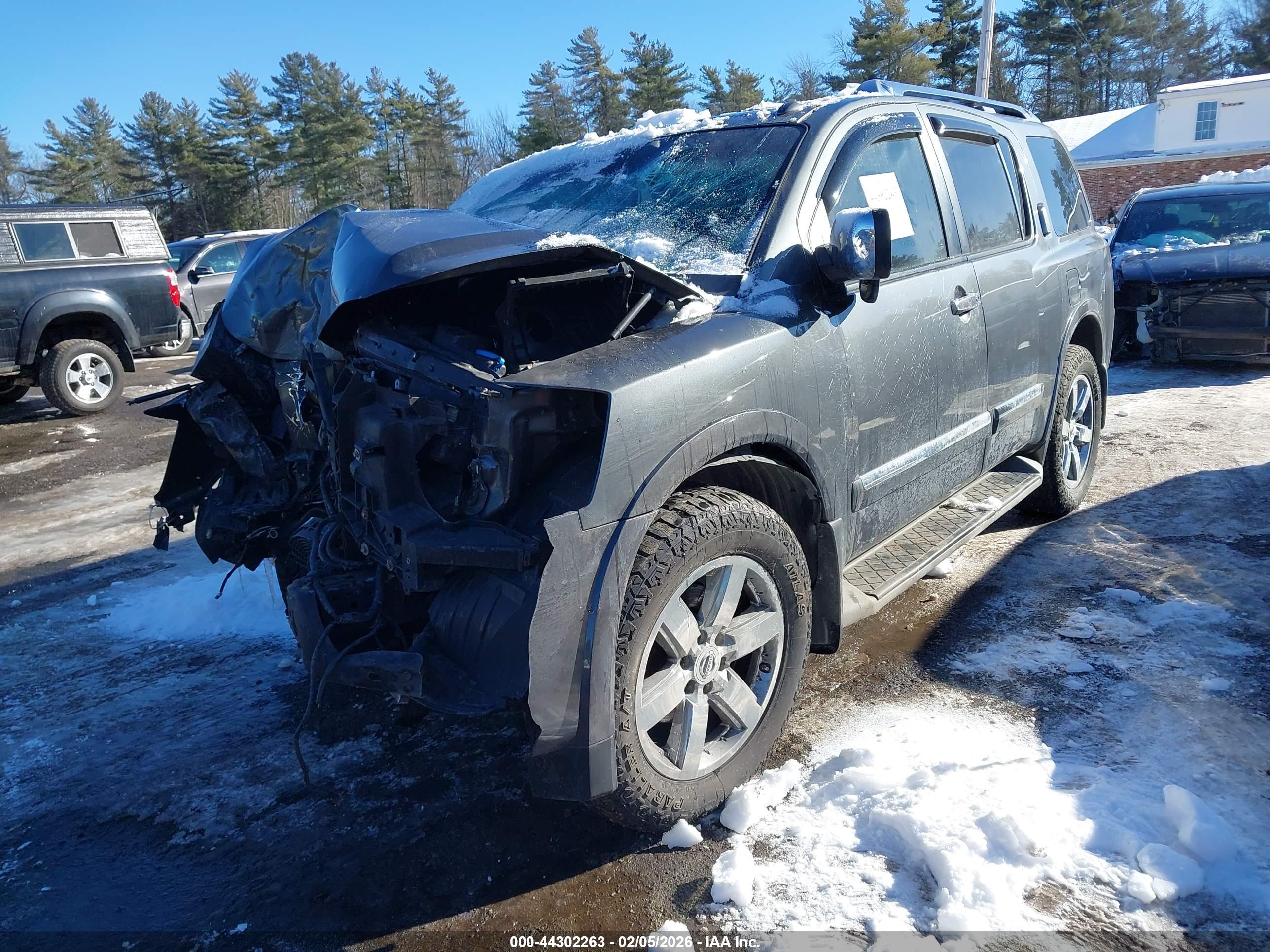 NISSAN ARMADA image 2