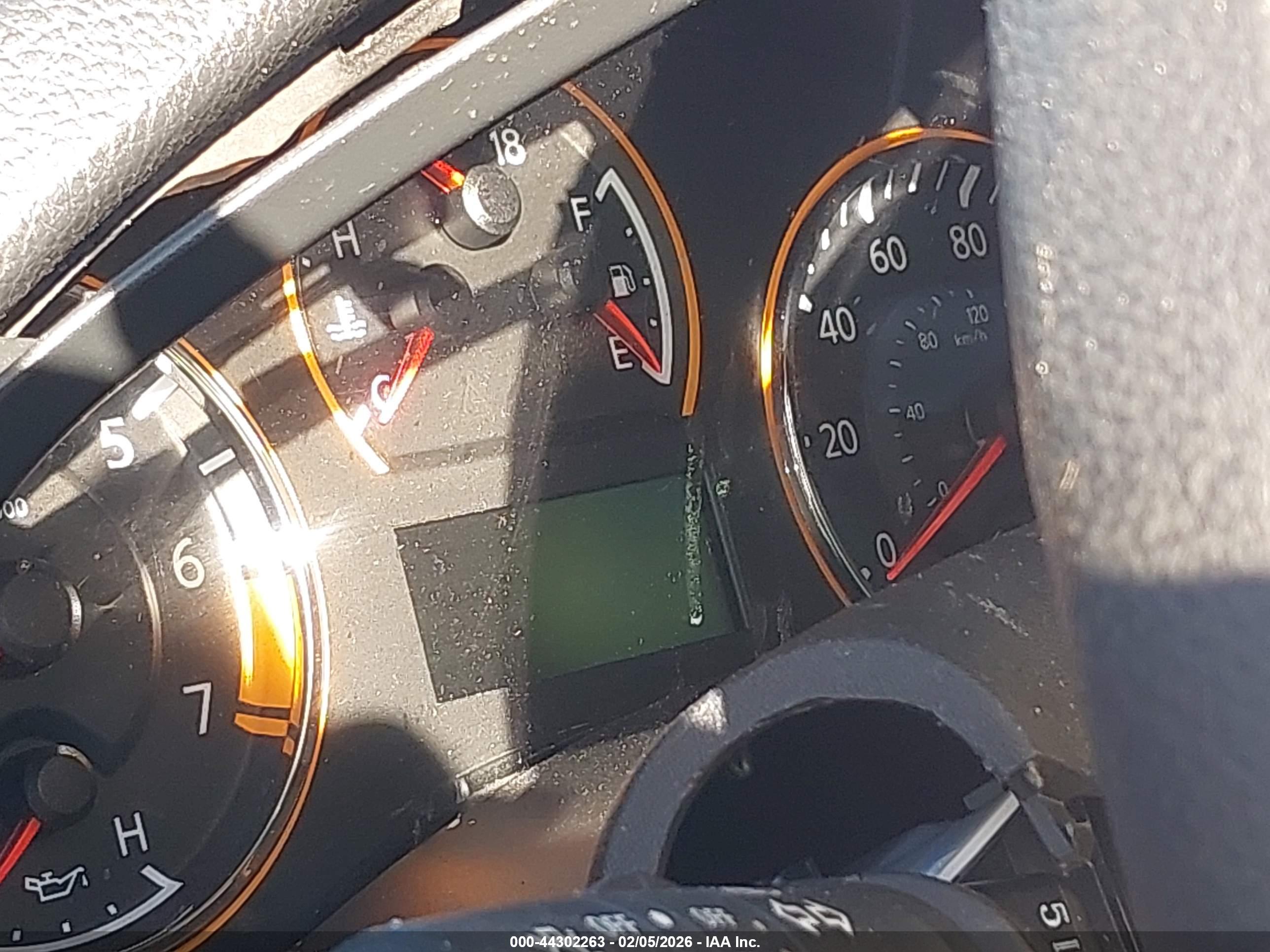 NISSAN ARMADA image 7