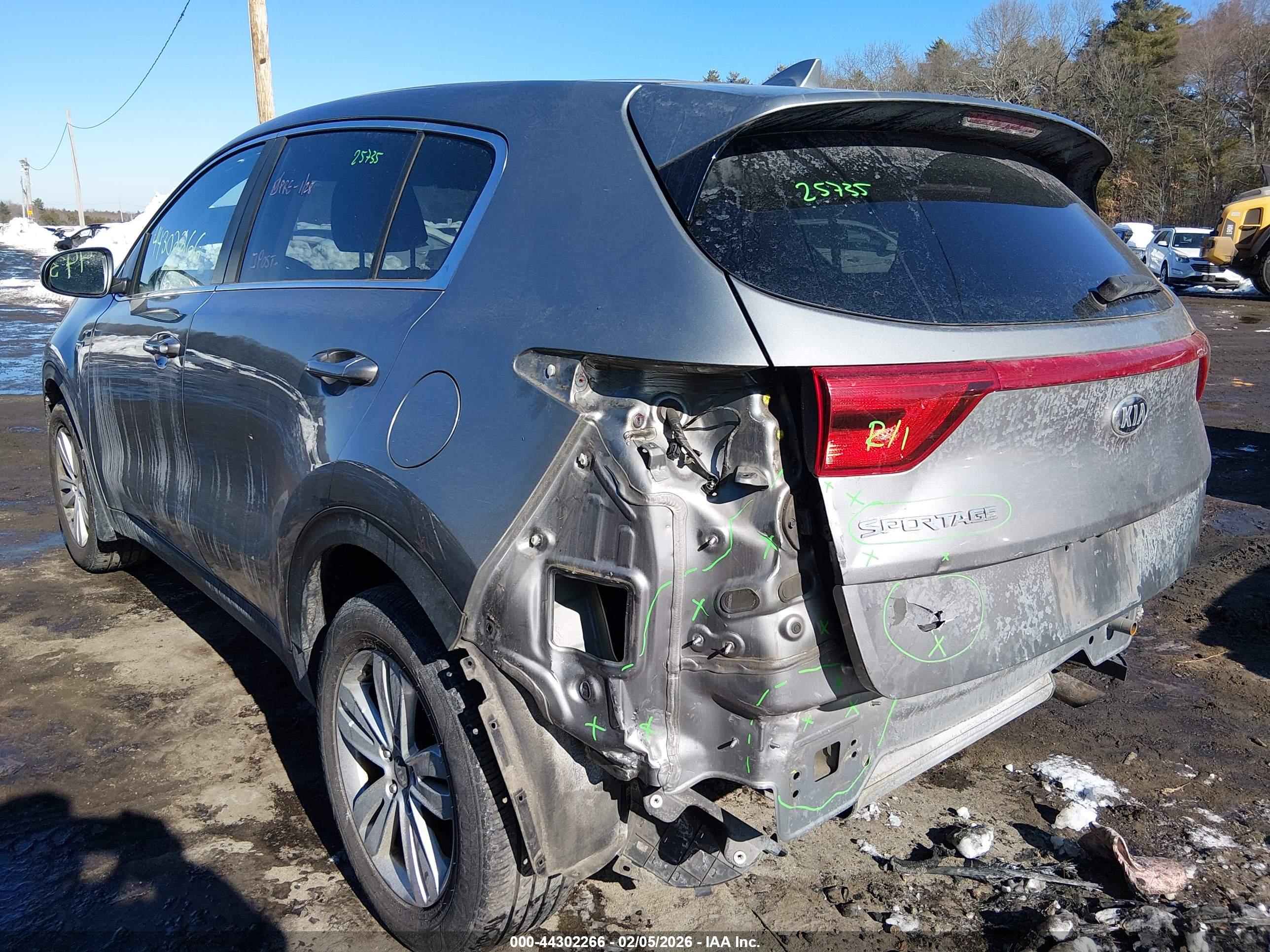 KIA SPORTAGE image 3
