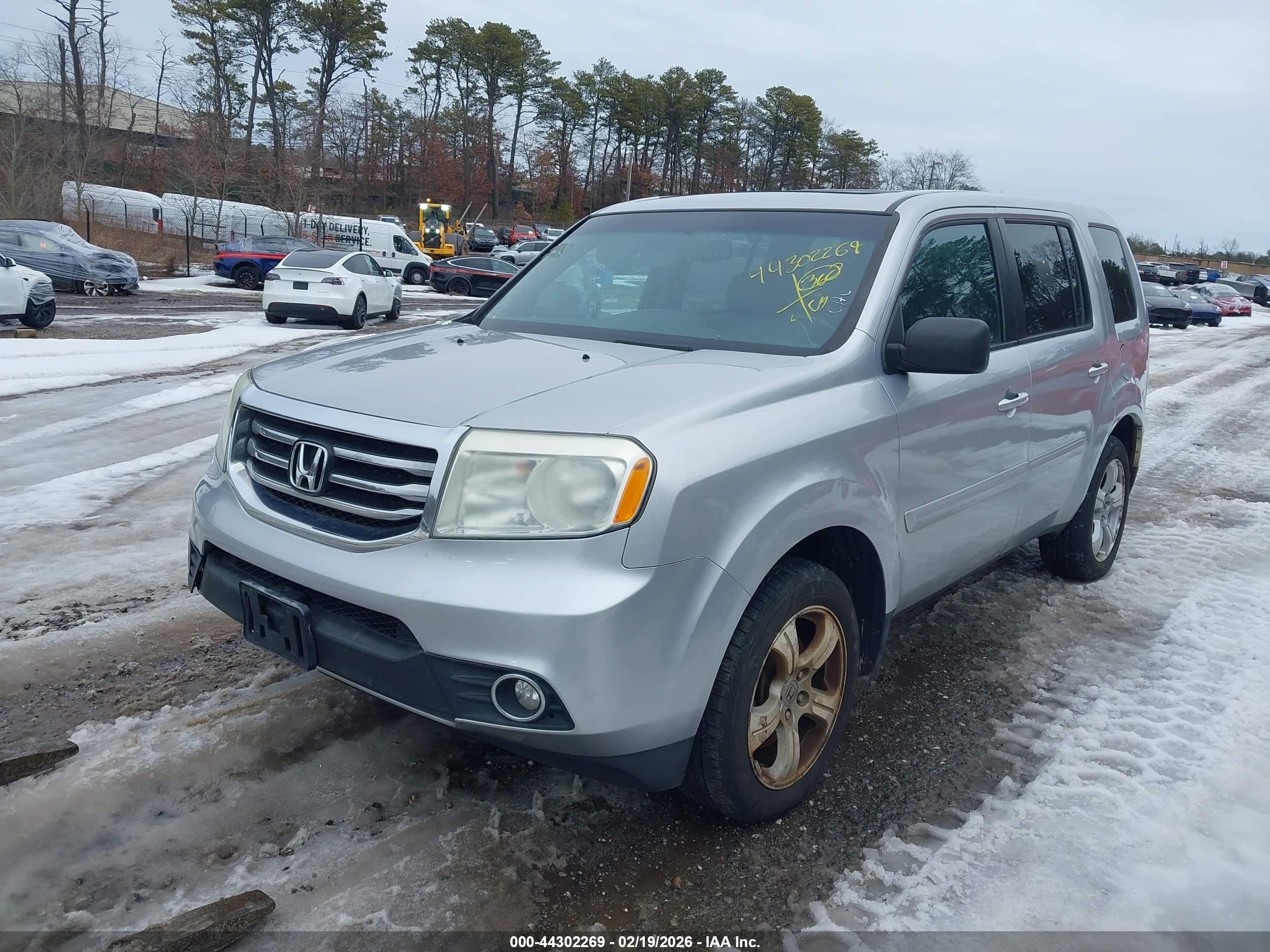HONDA PILOT image 2