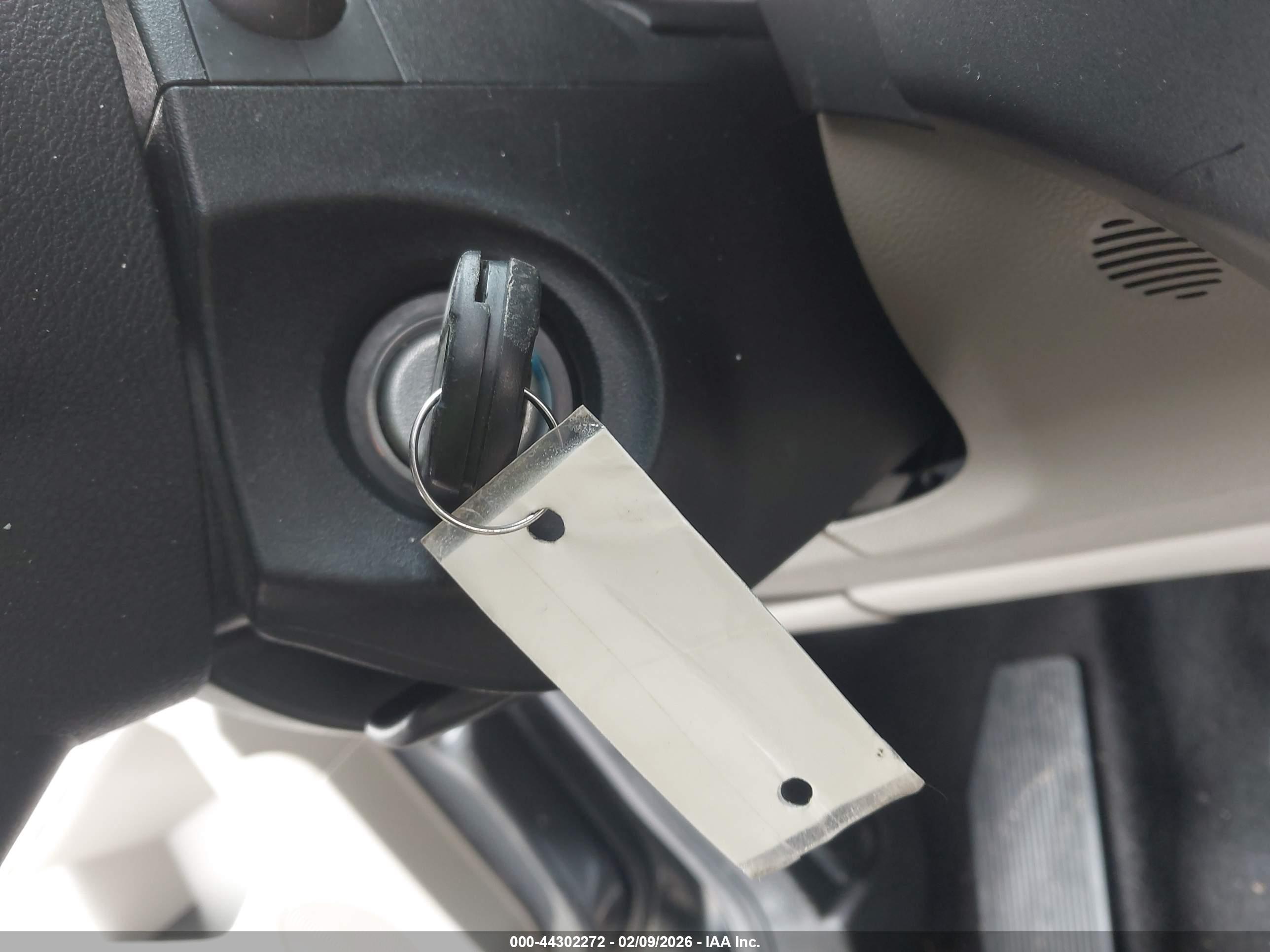 FORD ESCAPE image 11