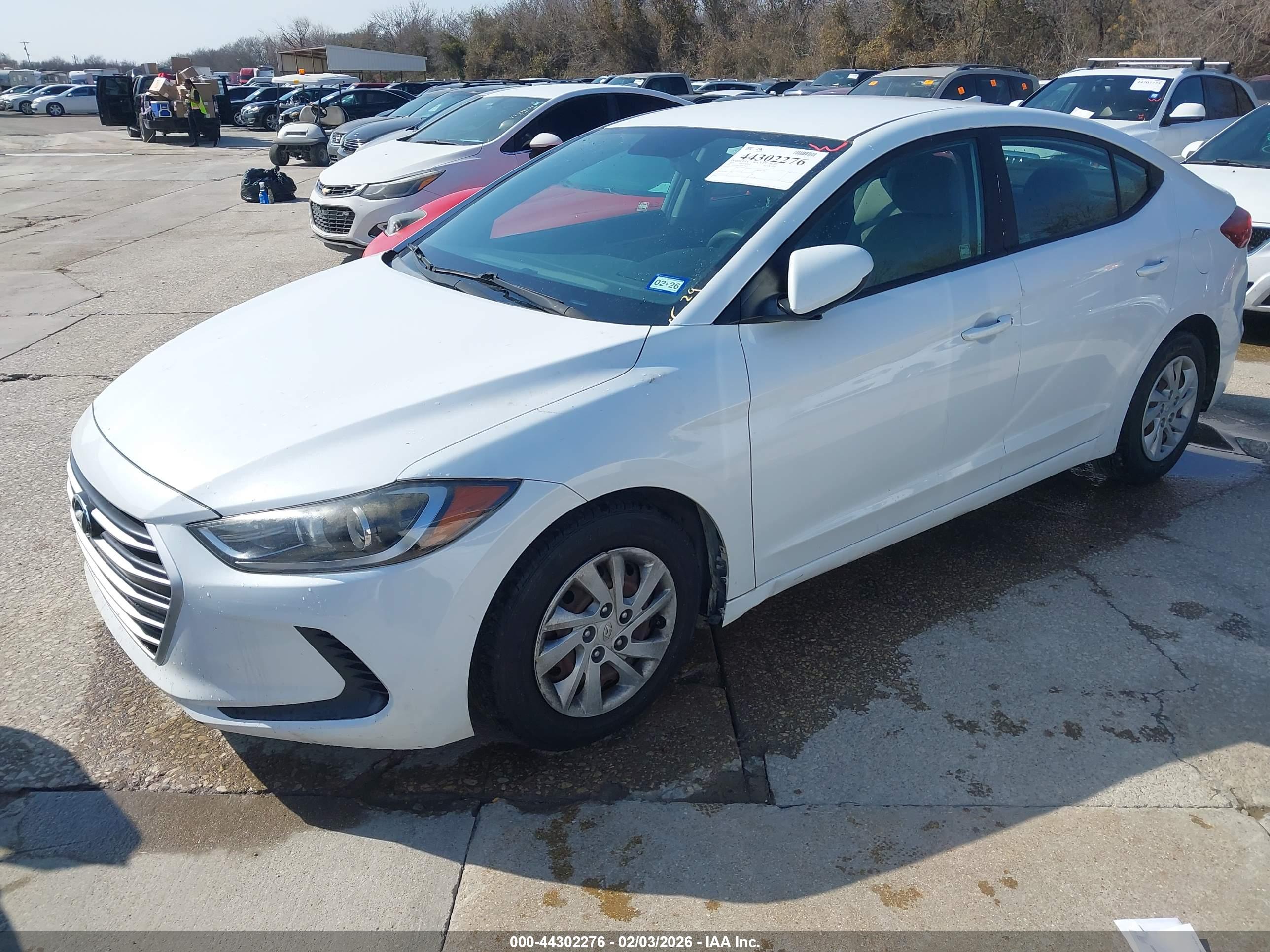 HYUNDAI ELANTRA image 2