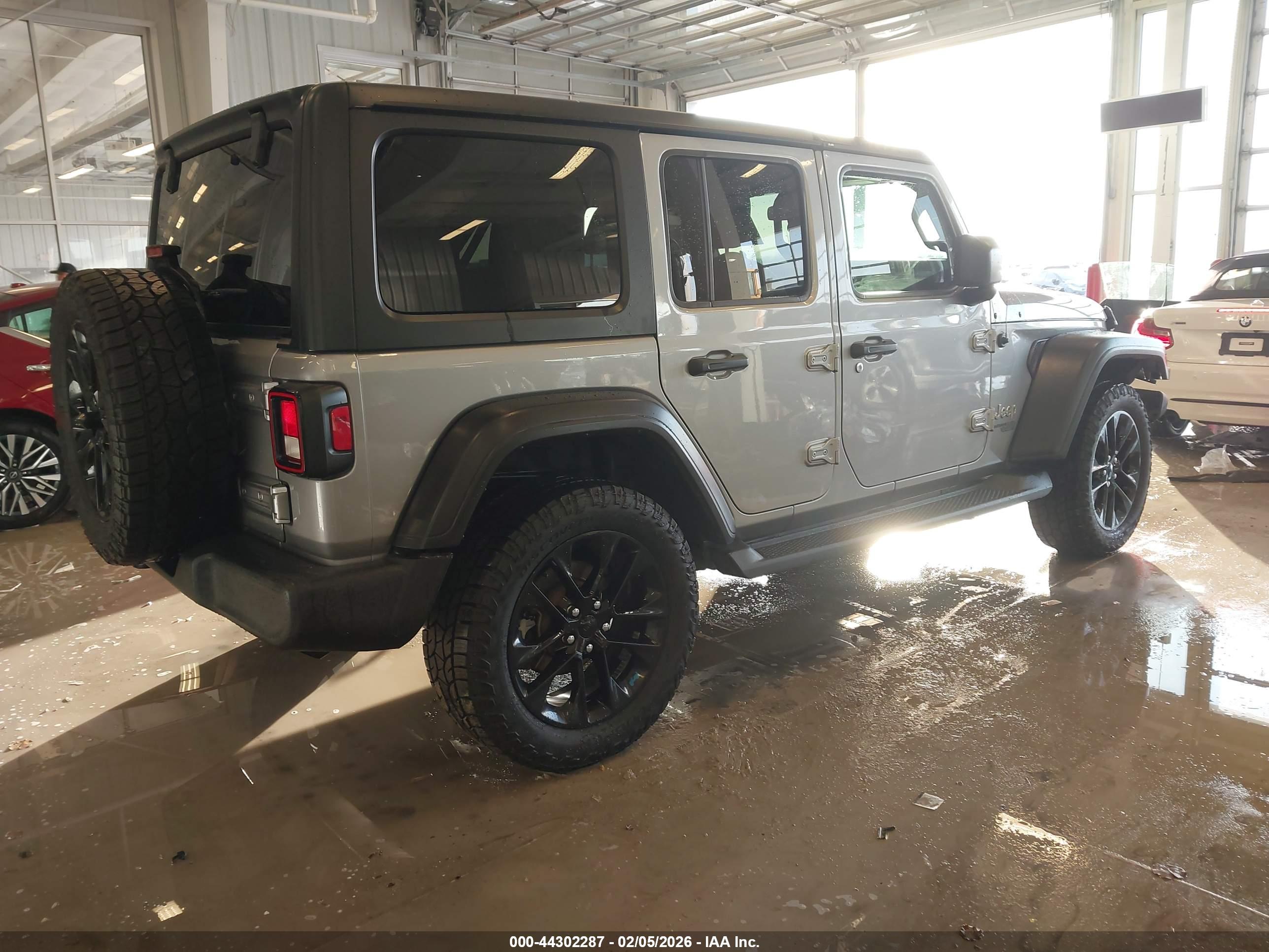 JEEP WRANGLER image 4