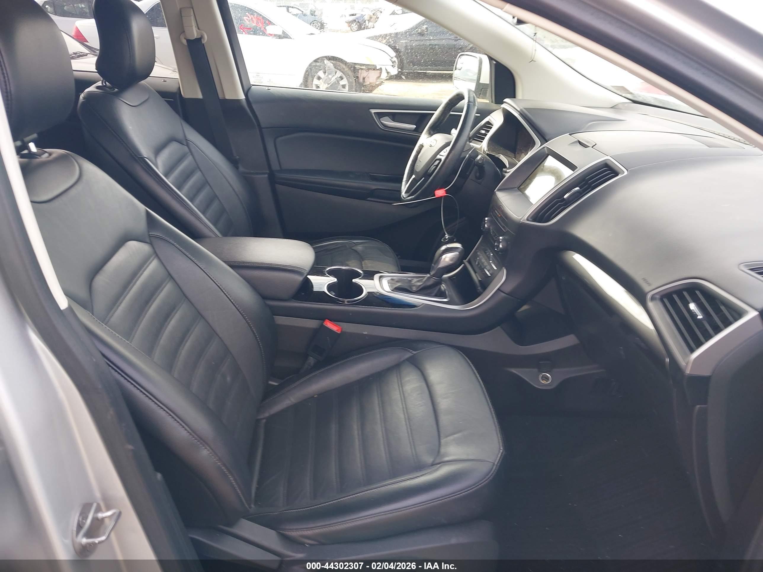 FORD EDGE image 5