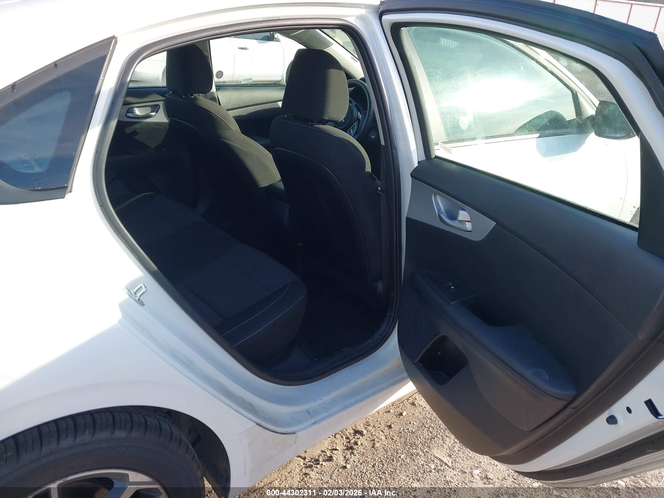 KIA FORTE image 8