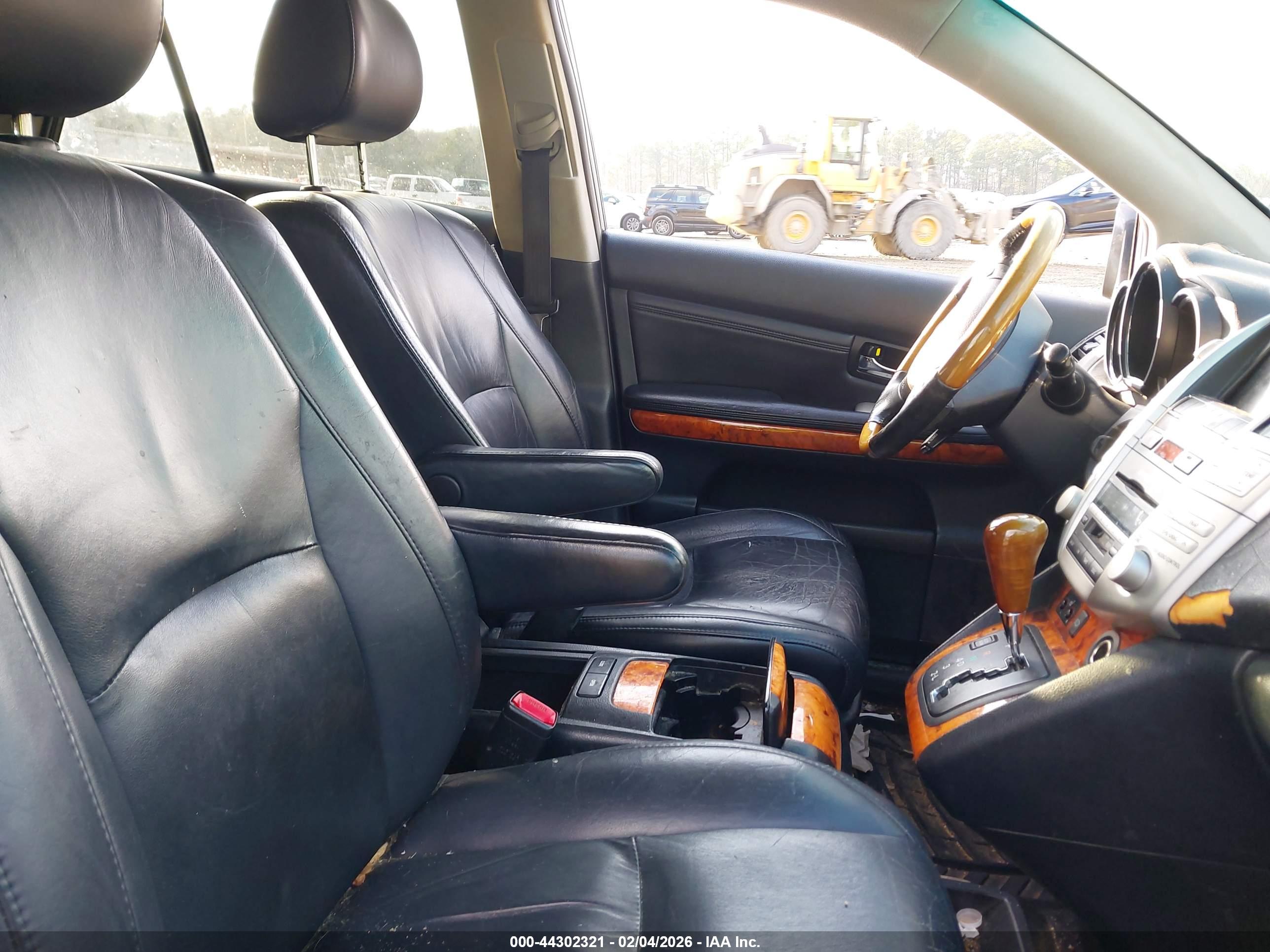 LEXUS RX image 5
