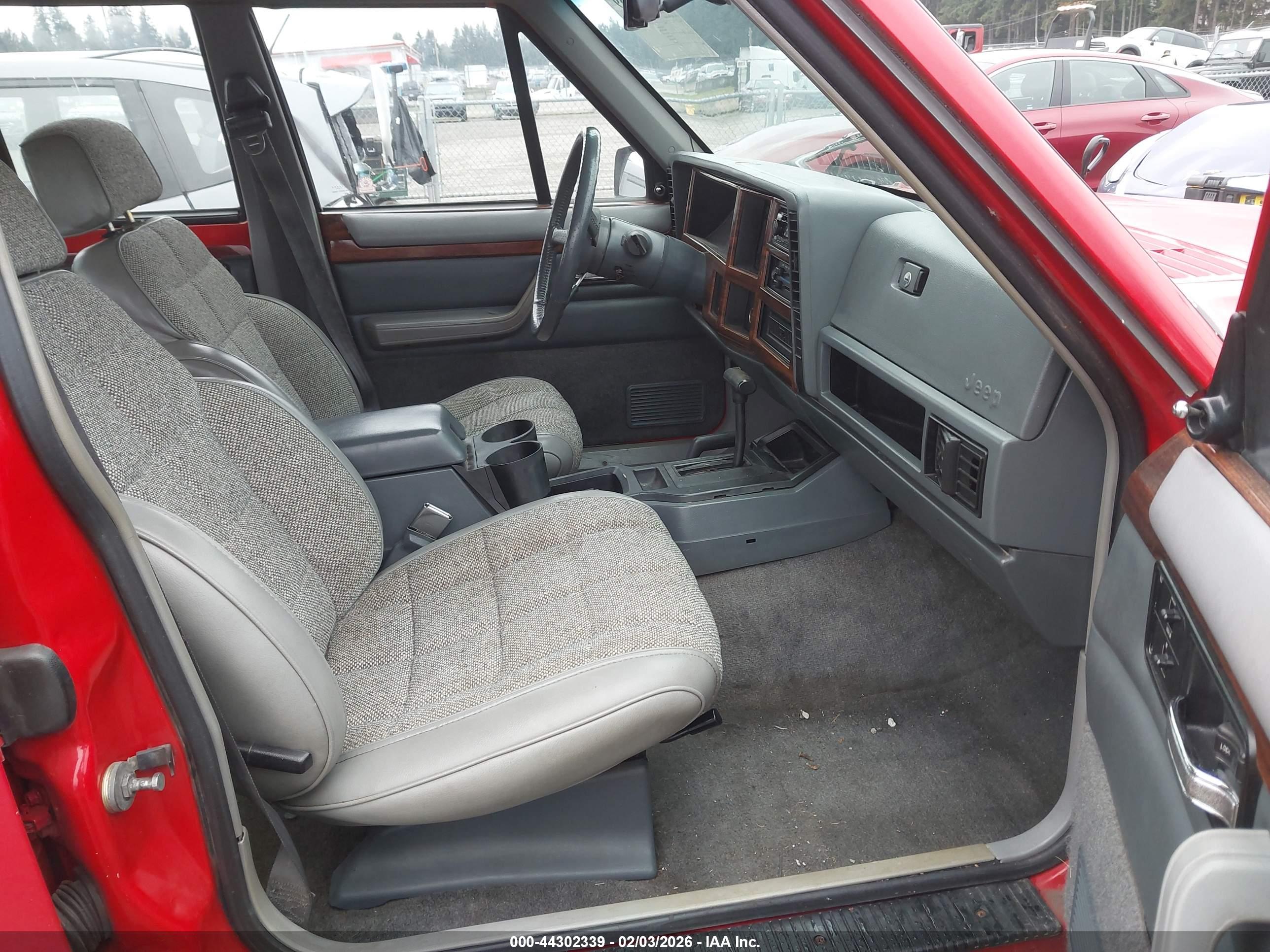 JEEP CHEROKEE image 5