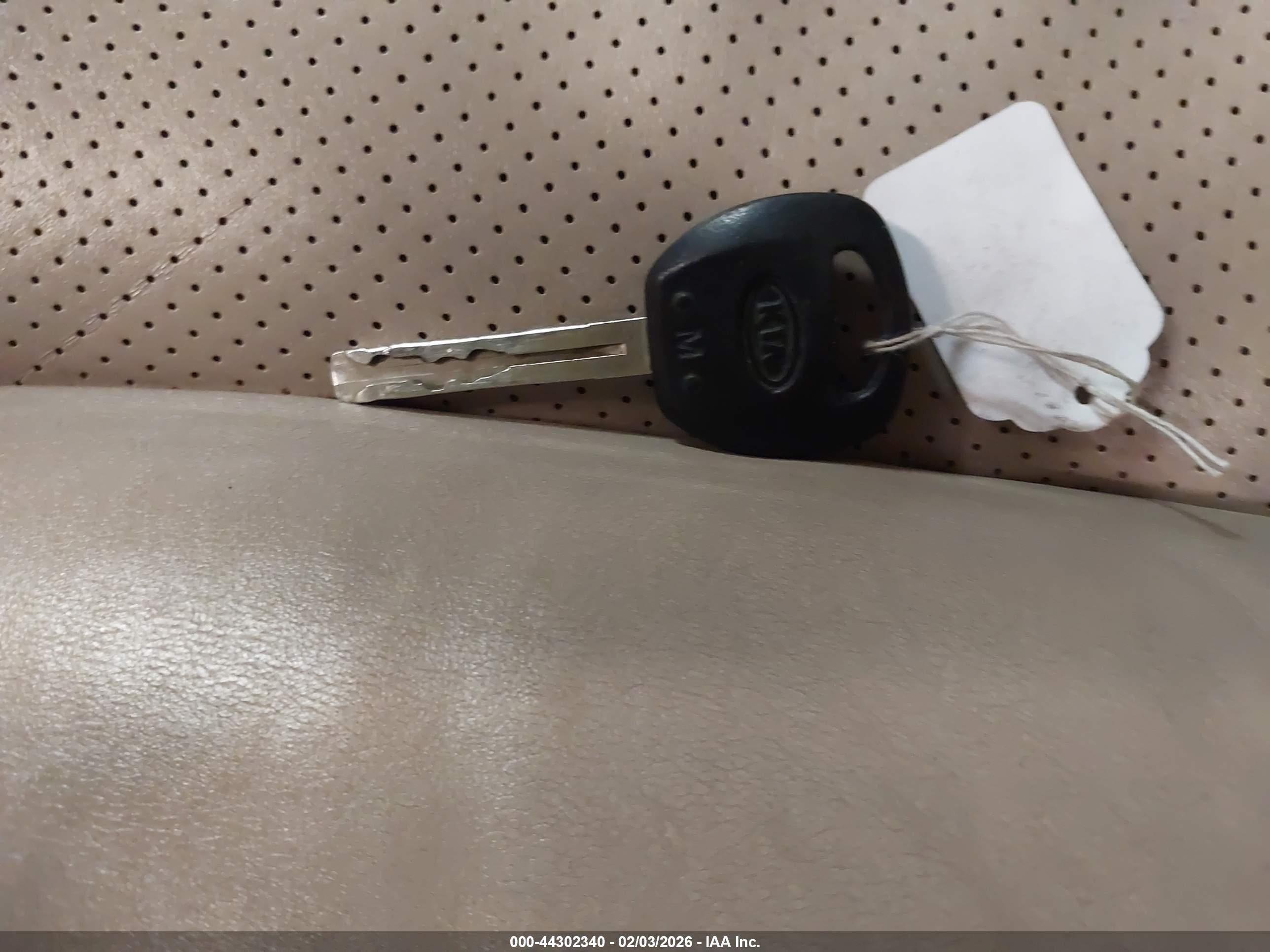 KIA AMANTI image 11