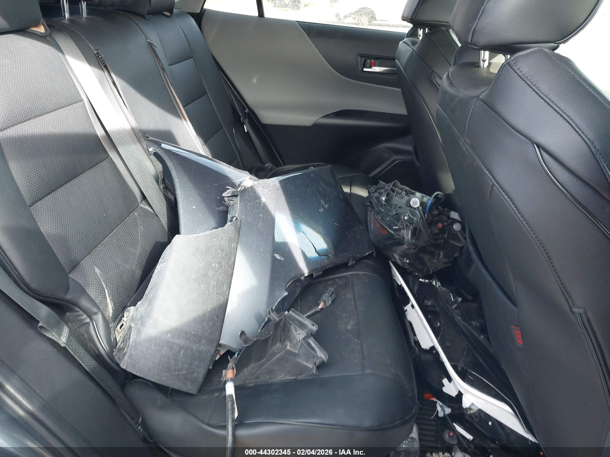 TOYOTA VENZA image 8