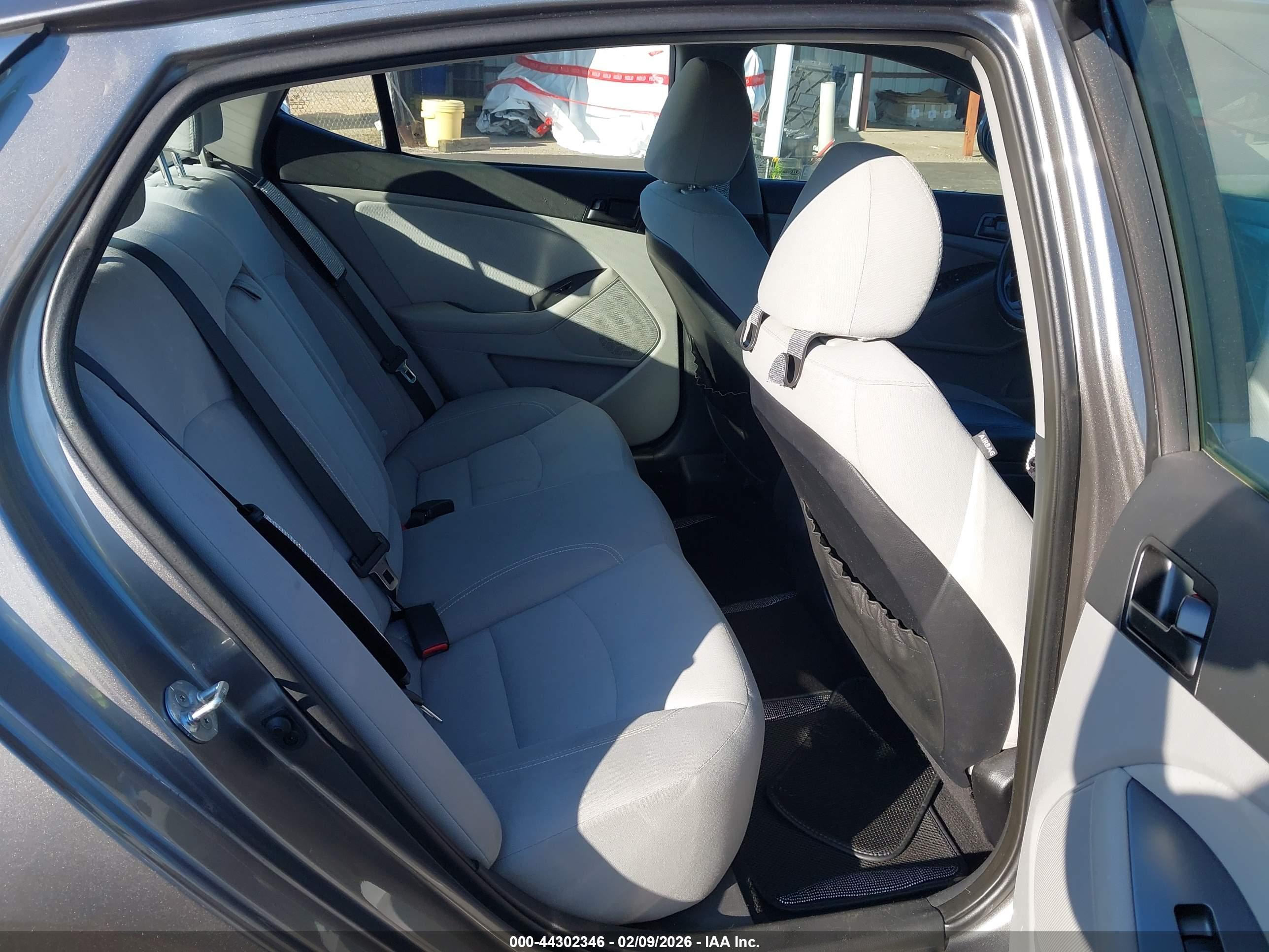 KIA OPTIMA image 8
