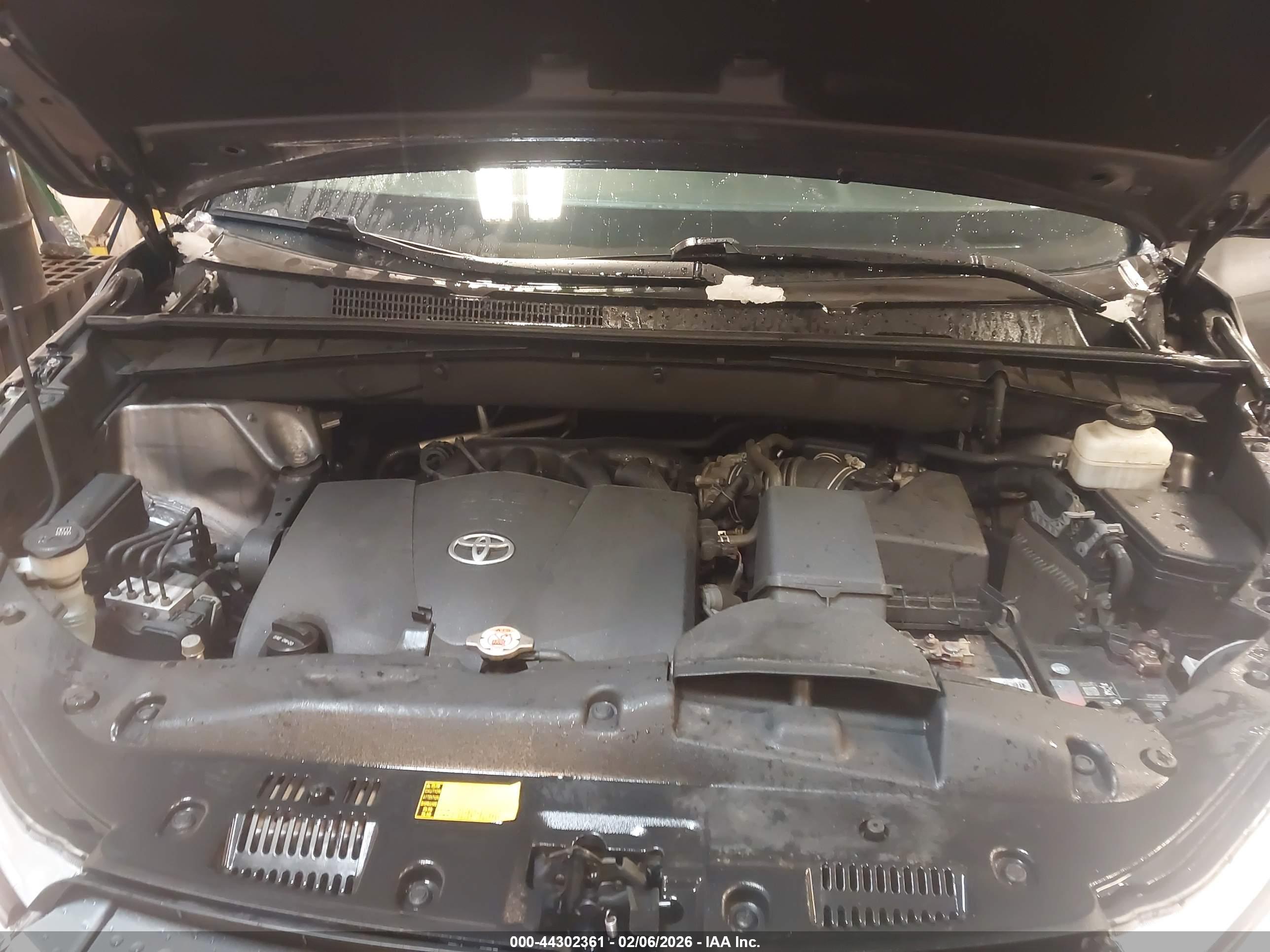 TOYOTA HIGHLANDER image 10