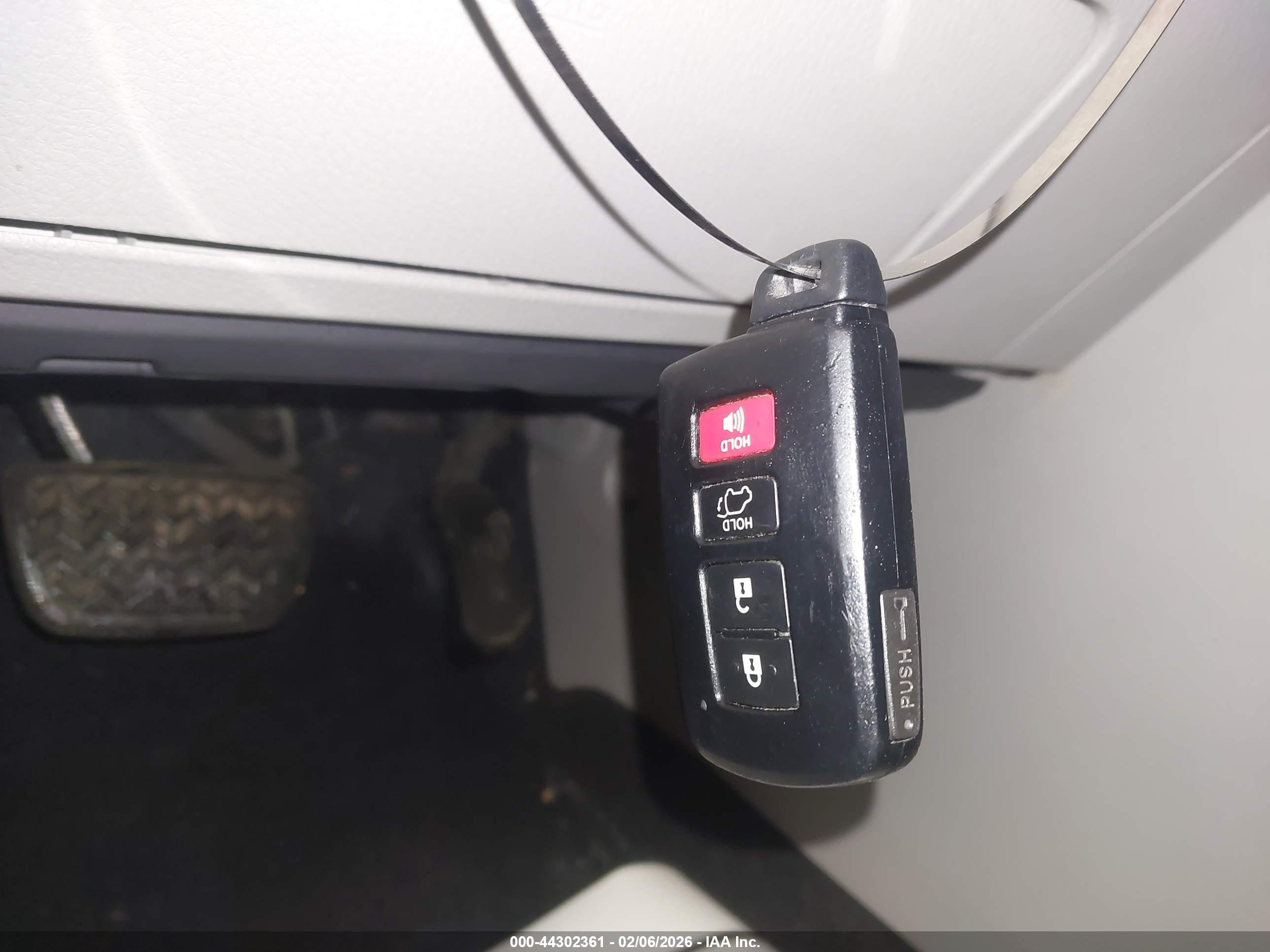 TOYOTA HIGHLANDER image 11