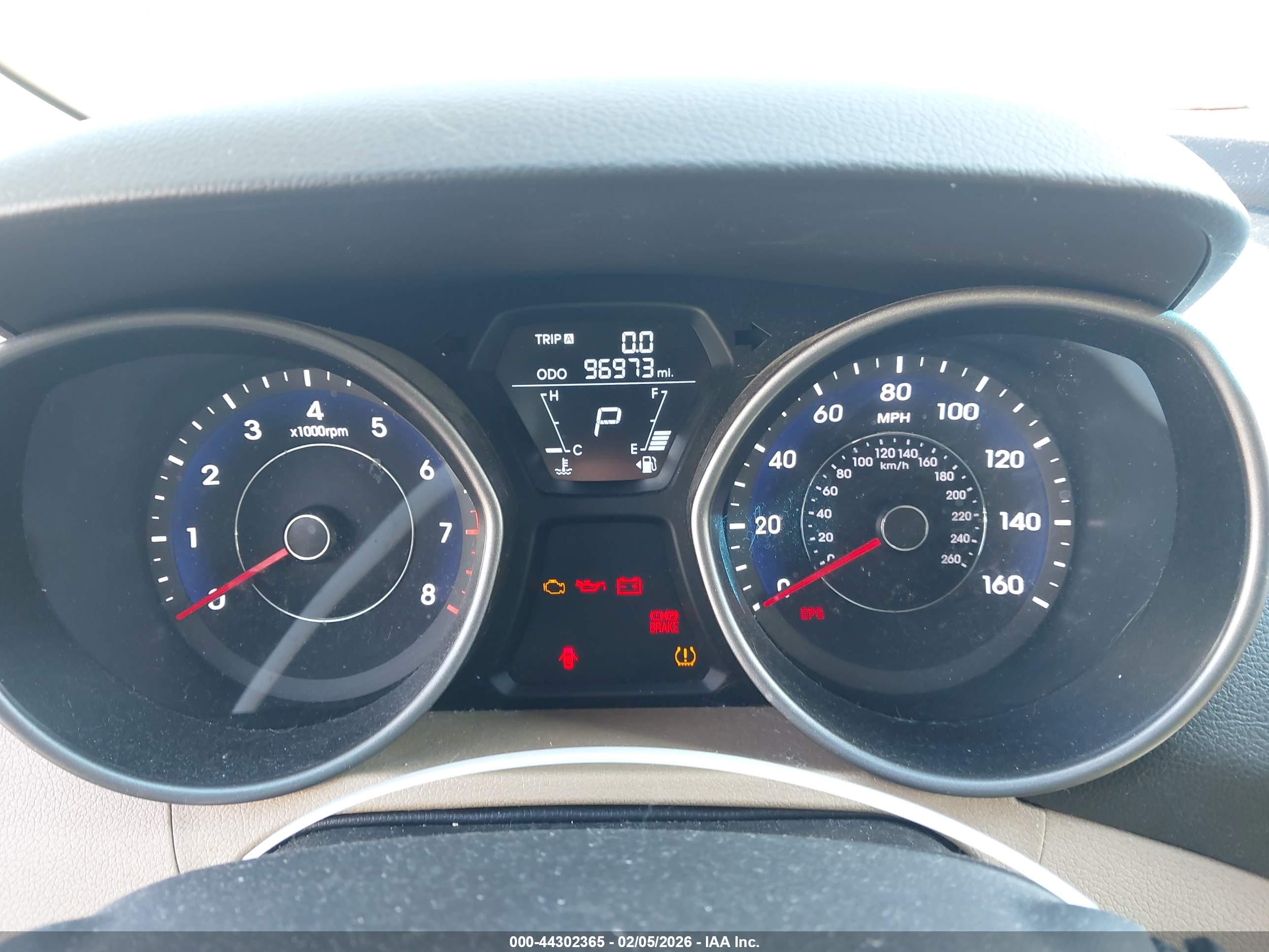 HYUNDAI ELANTRA image 7