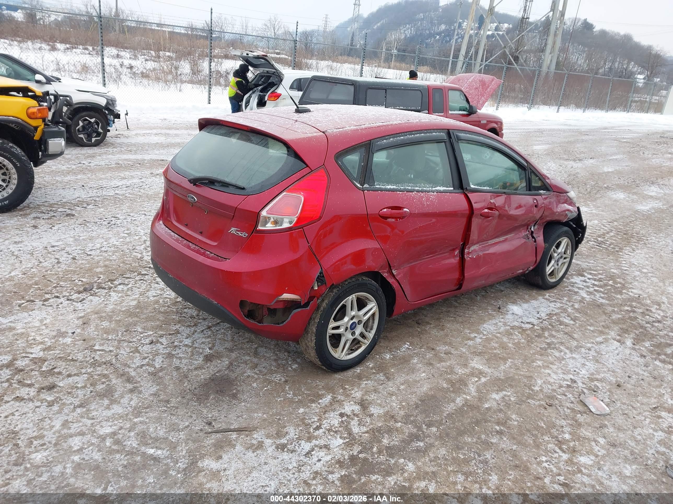FORD FIESTA image 4