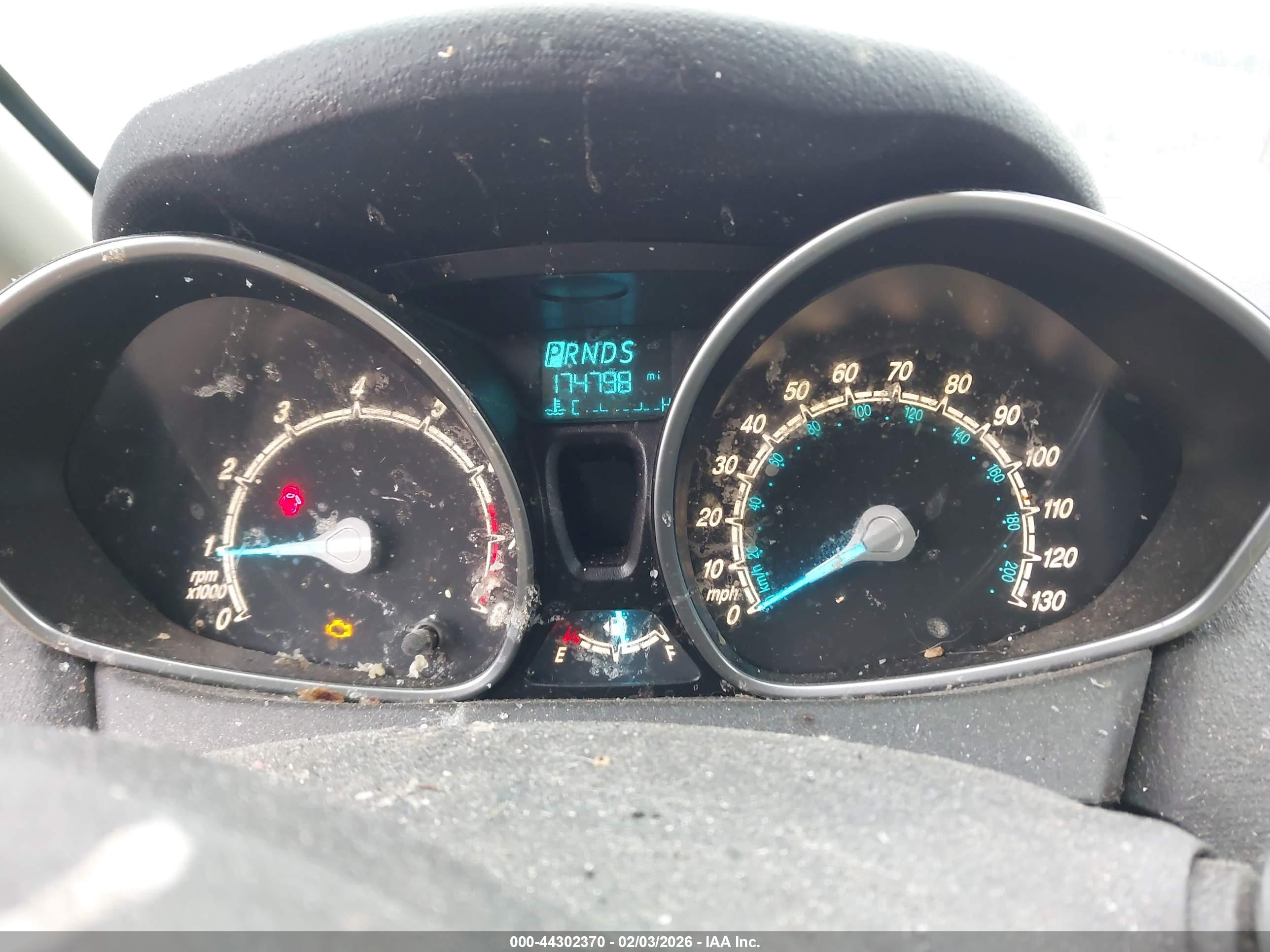 FORD FIESTA image 7