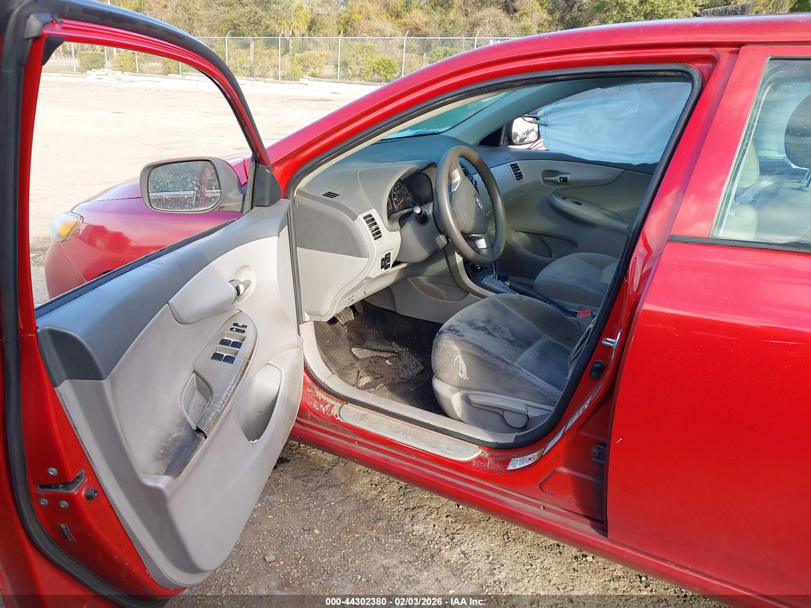 TOYOTA COROLLA image 5