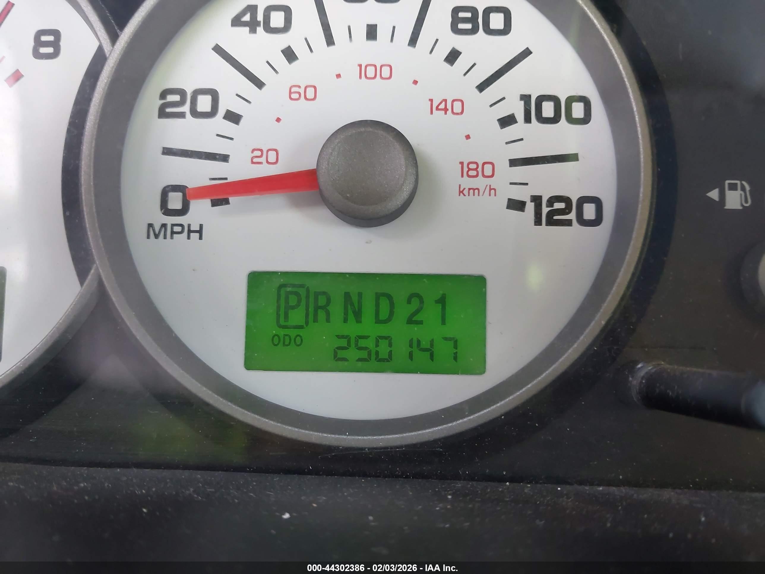 FORD ESCAPE image 7