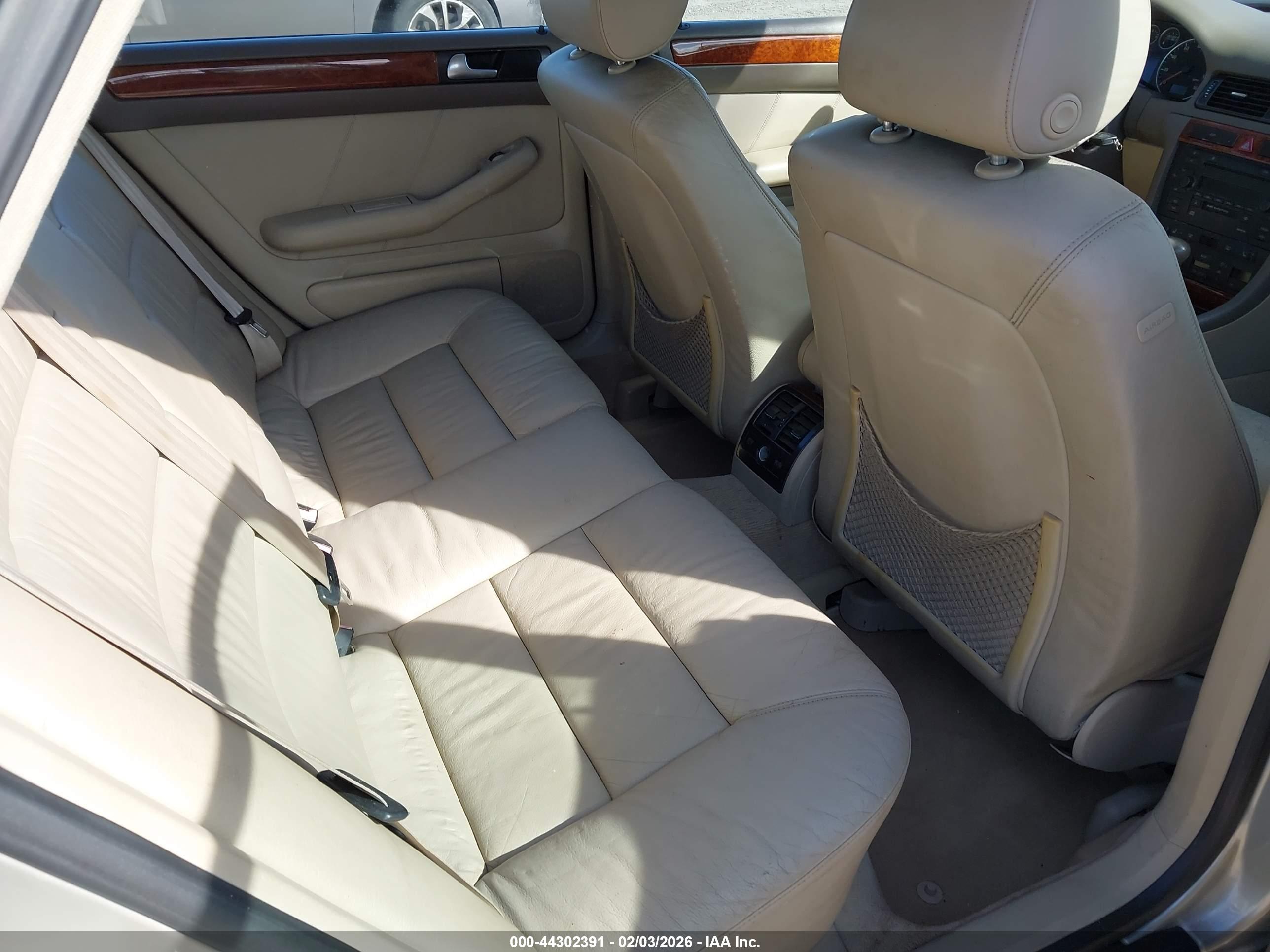 AUDI A6 image 8
