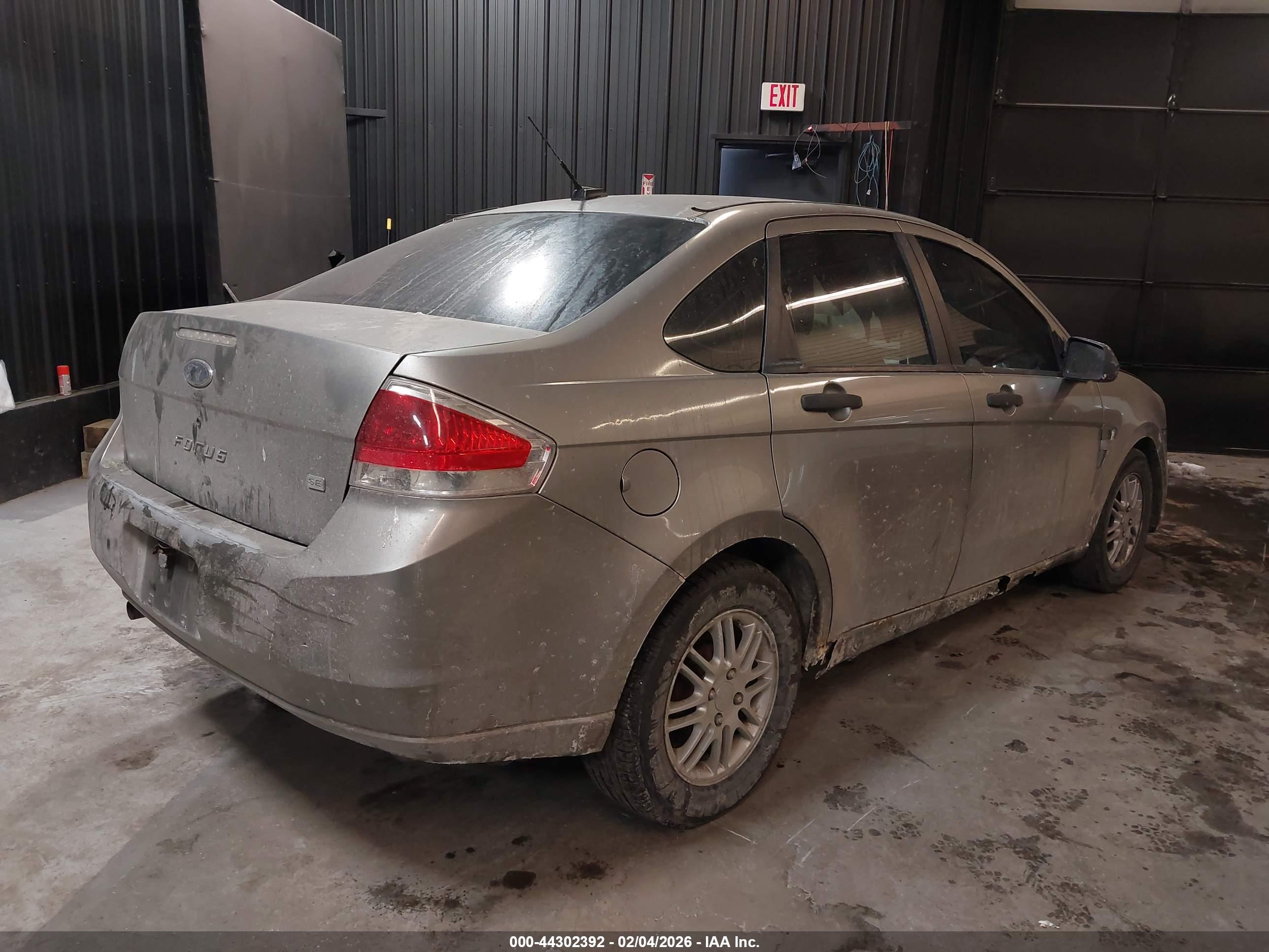 FORD FOCUS image 4