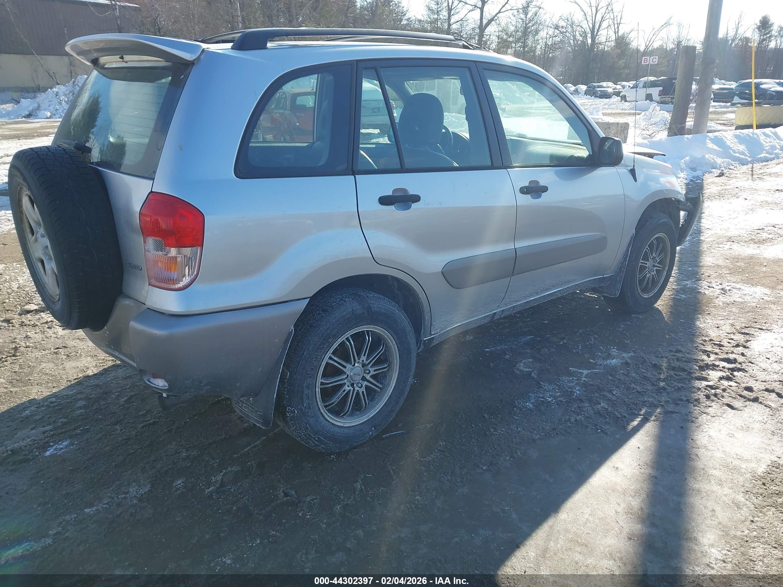 TOYOTA RAV4 image 4