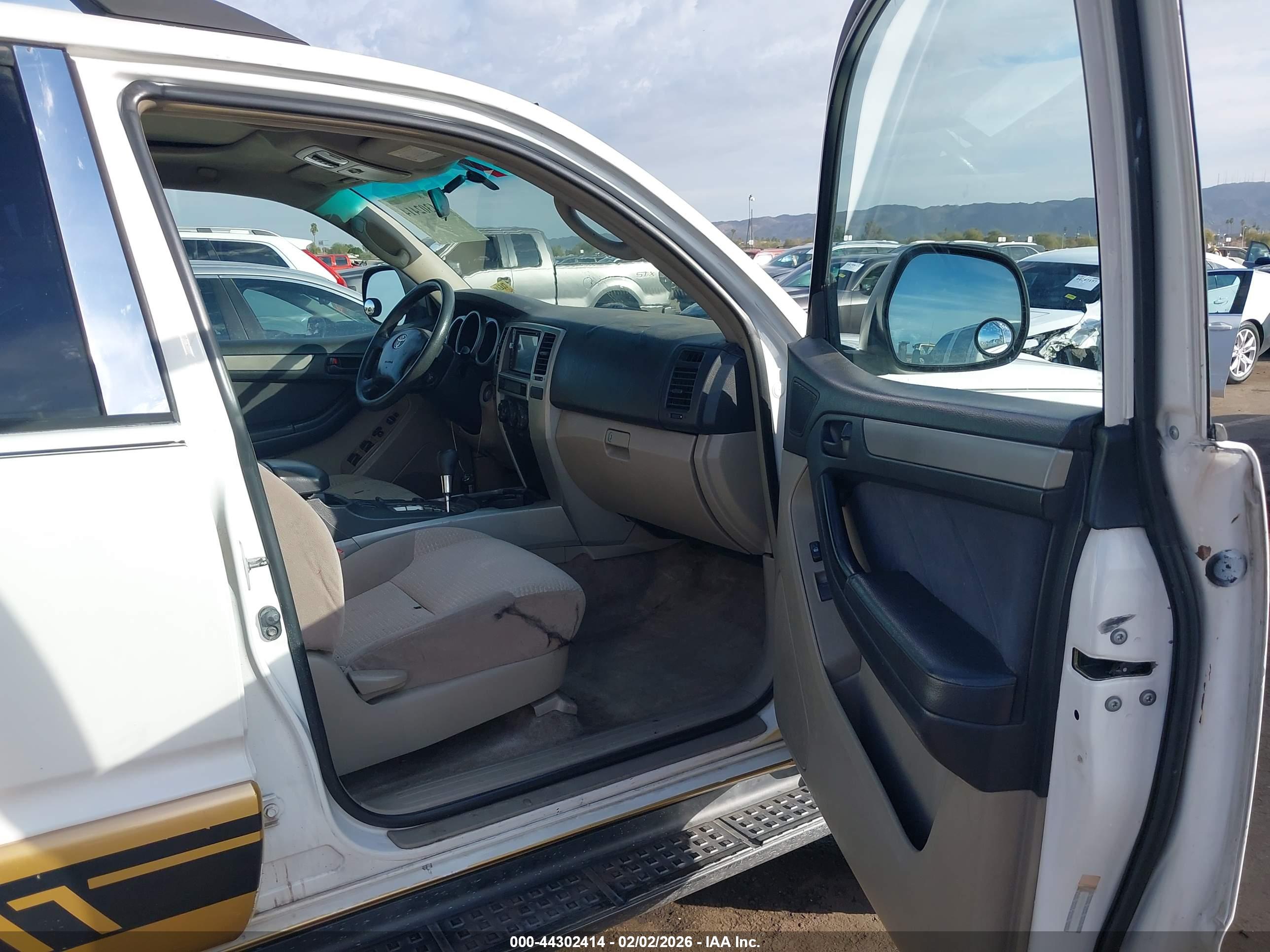 TOYOTA 4RUNNER image 5