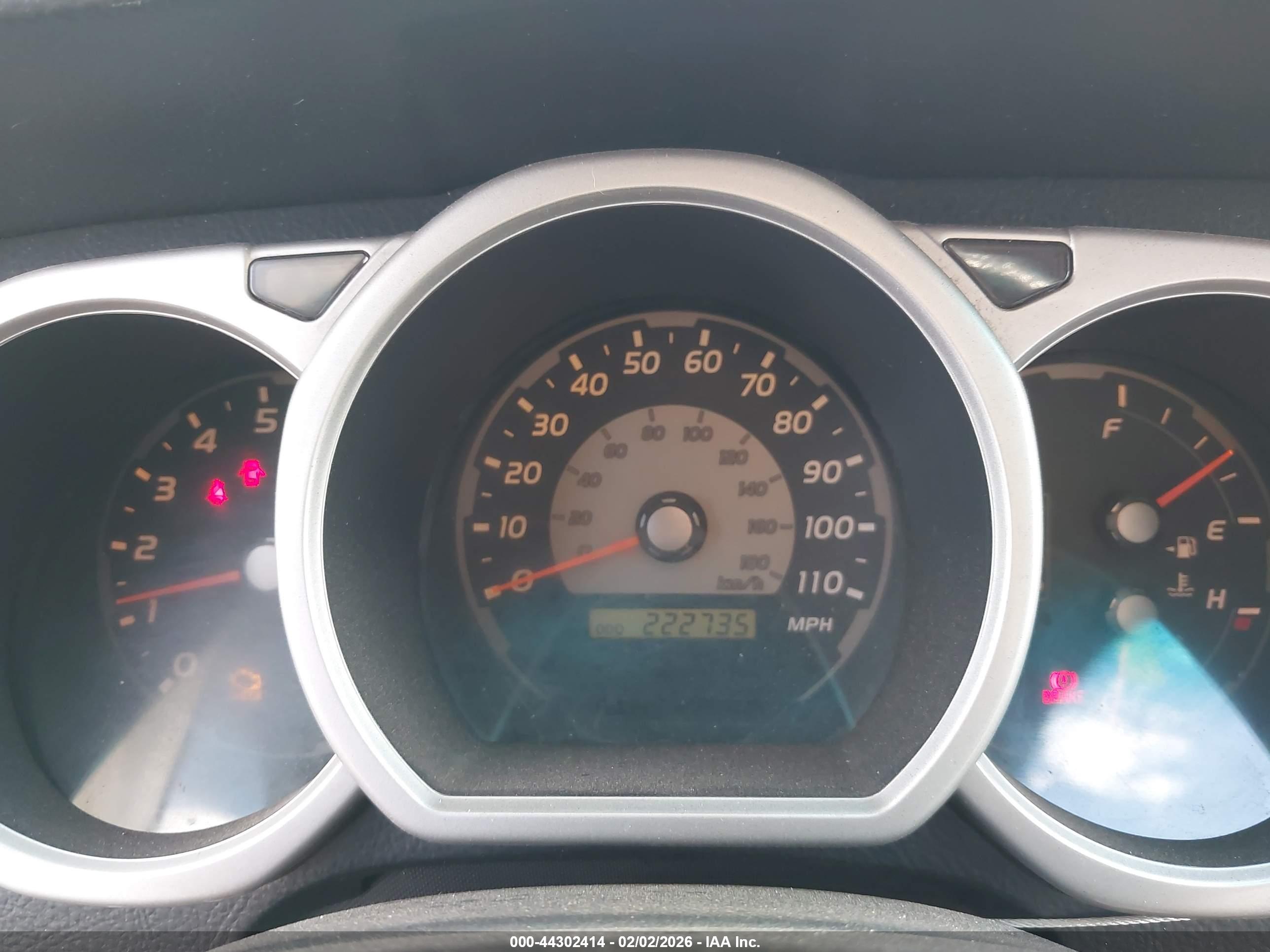 TOYOTA 4RUNNER image 7