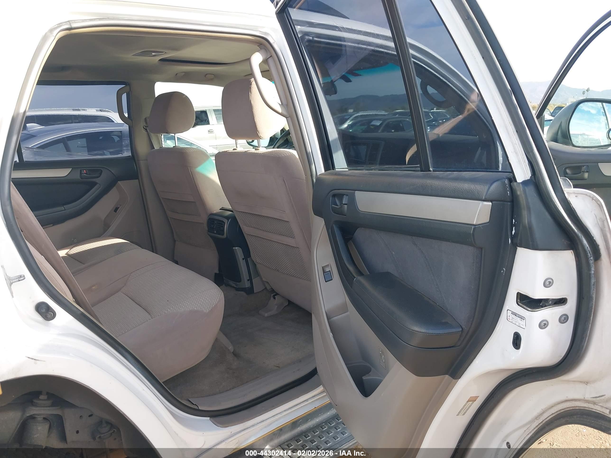 TOYOTA 4RUNNER image 8