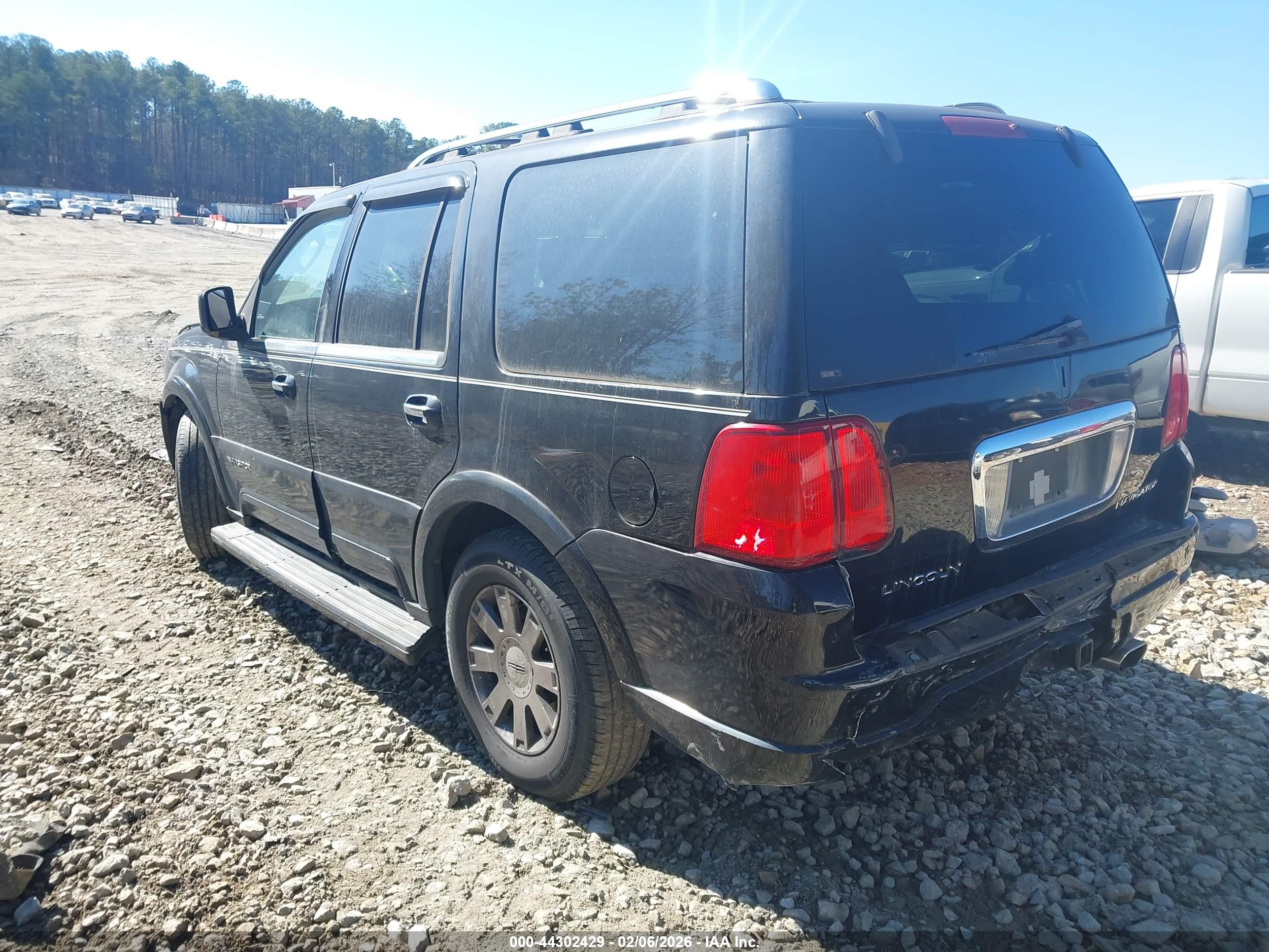 LINCOLN NAVIGATOR image 3