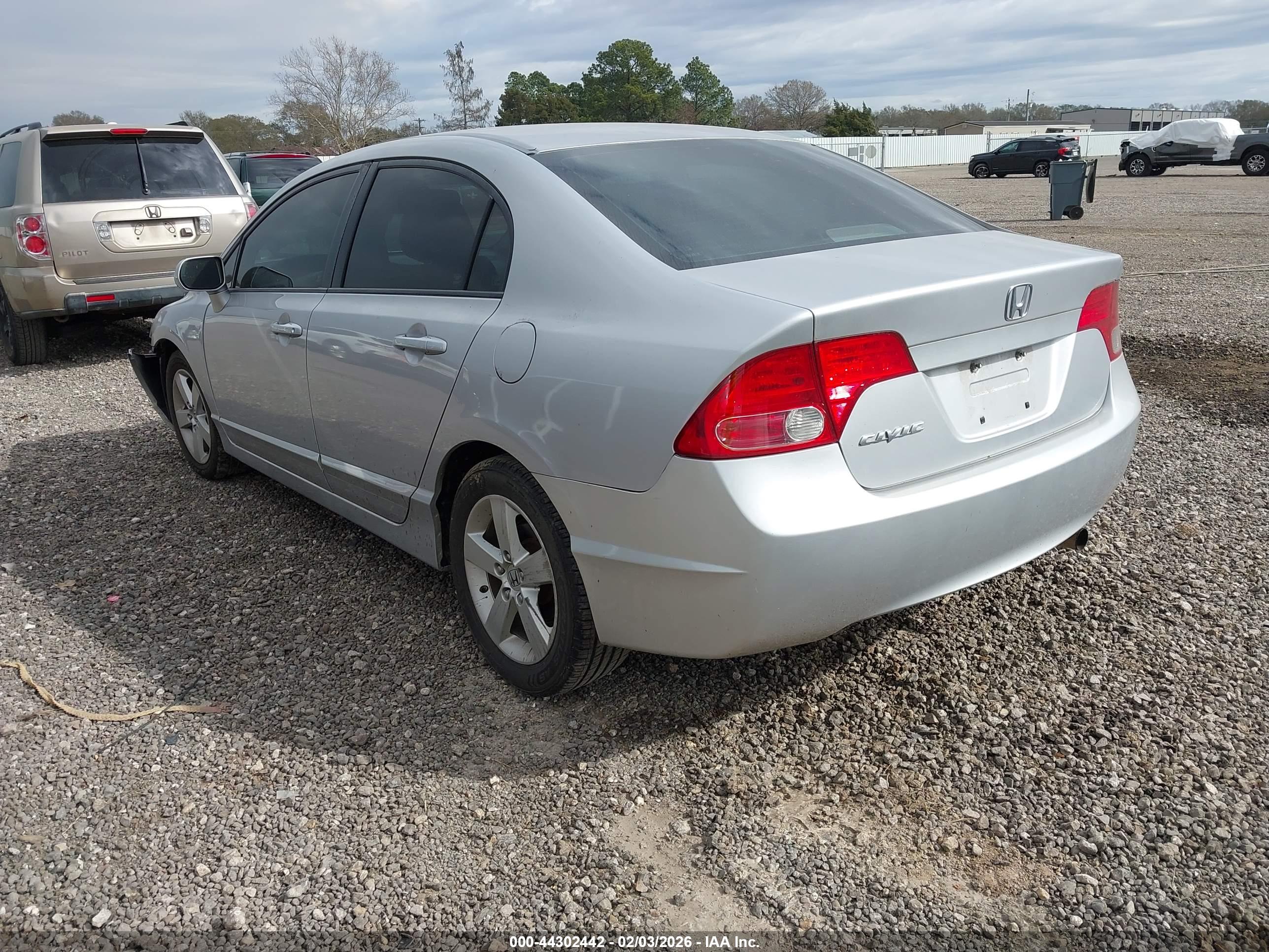 HONDA CIVIC image 3