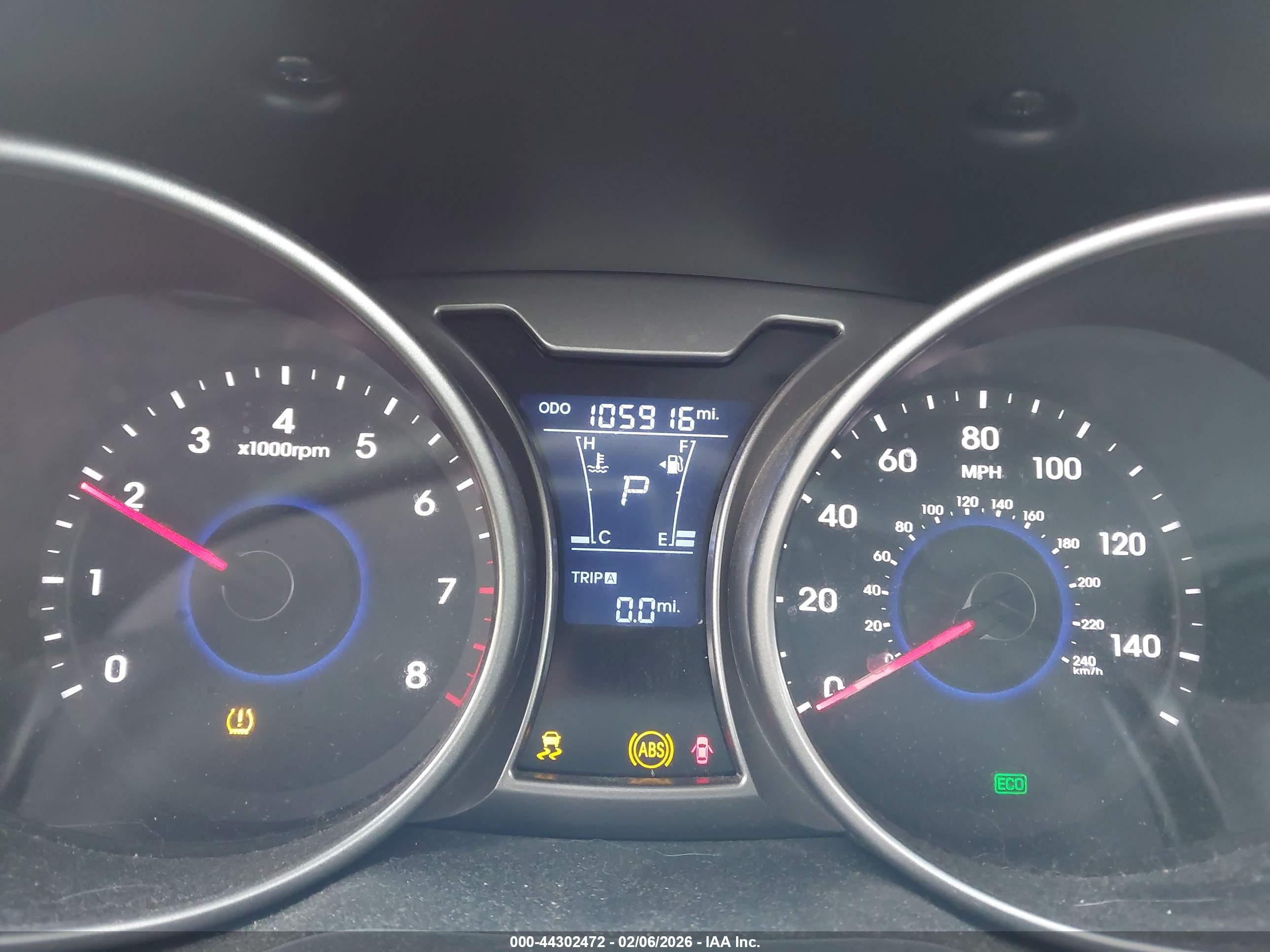 HYUNDAI VELOSTER image 7