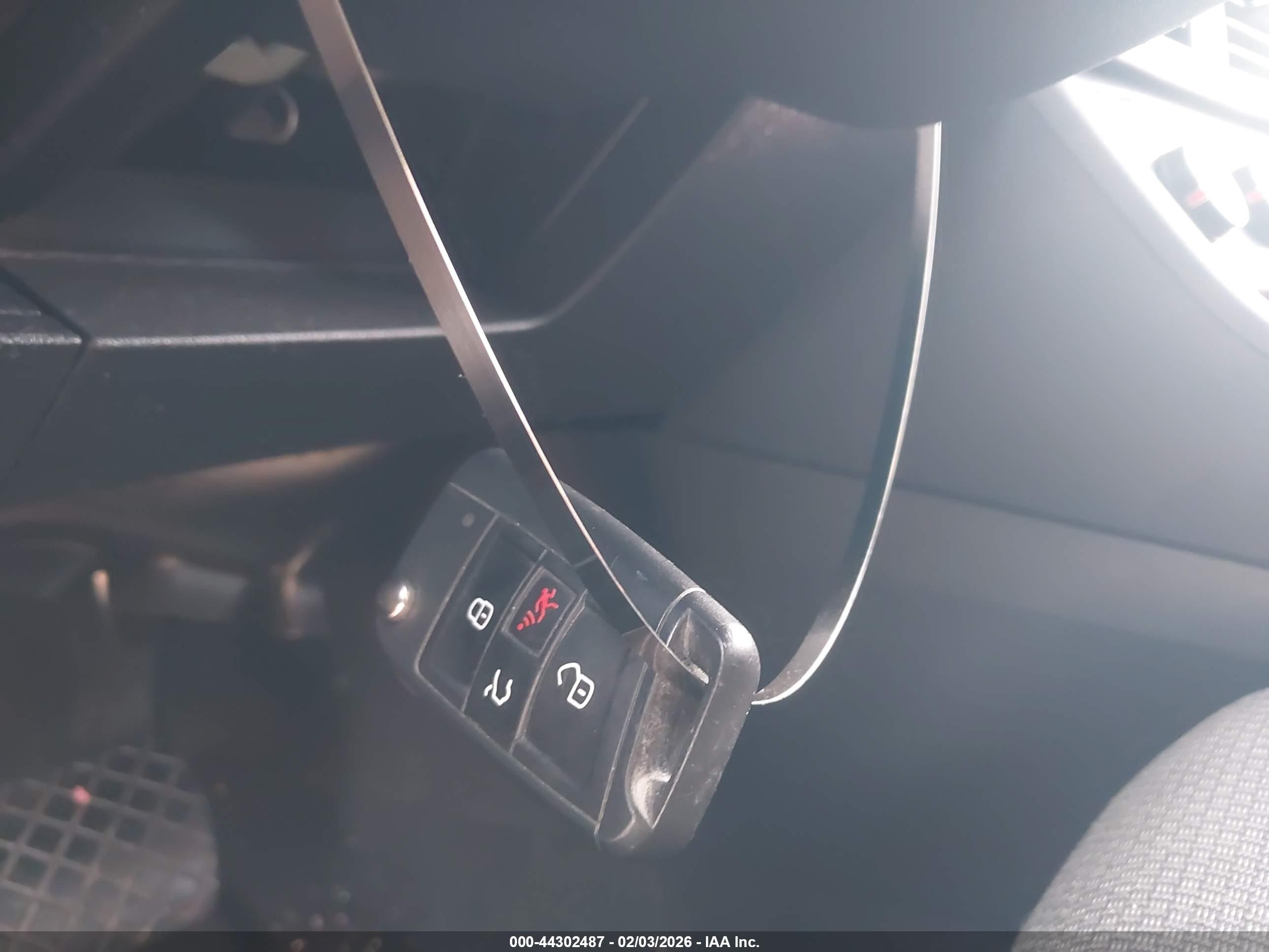 VOLKSWAGEN JETTA image 11