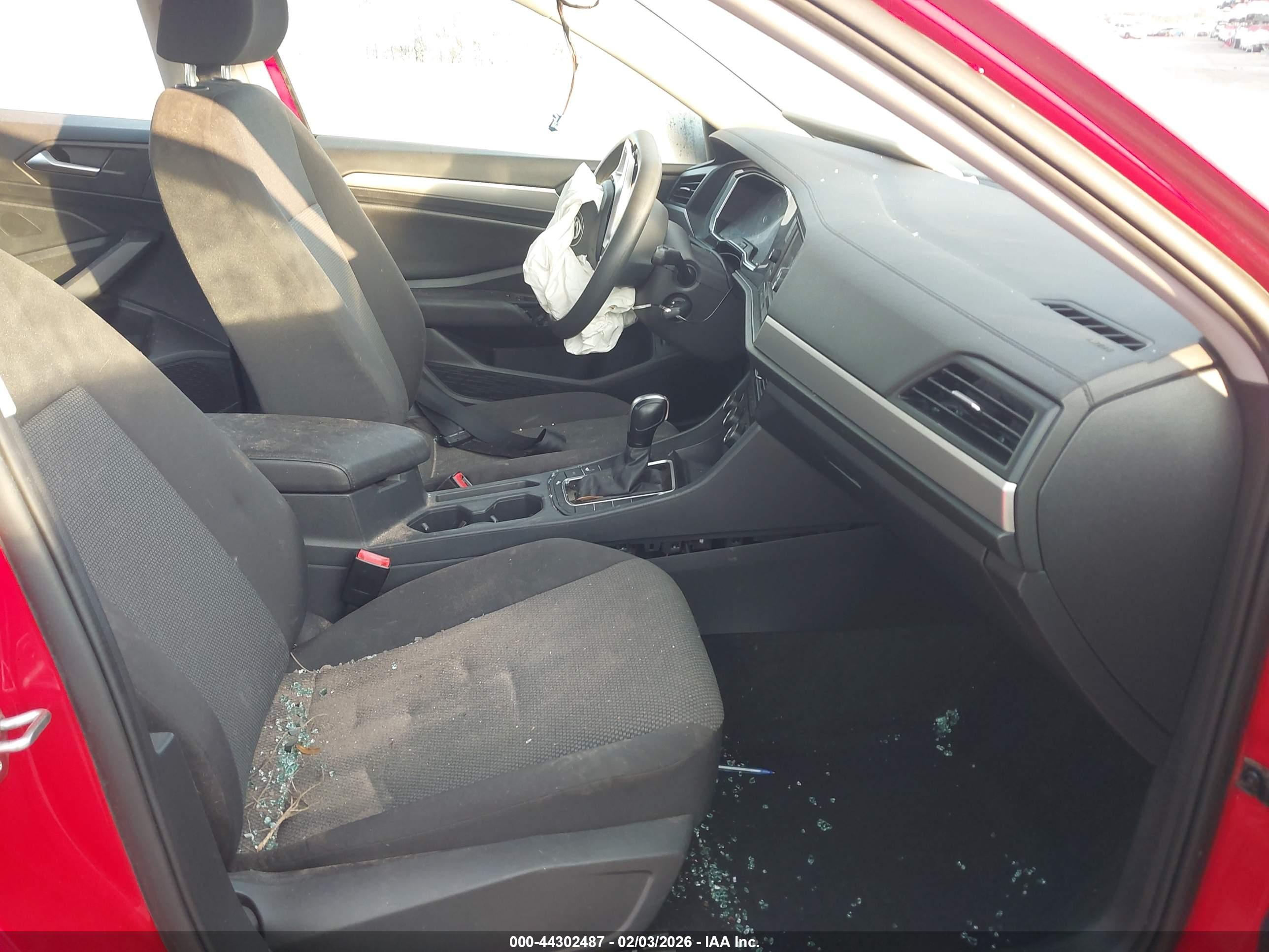 VOLKSWAGEN JETTA image 5
