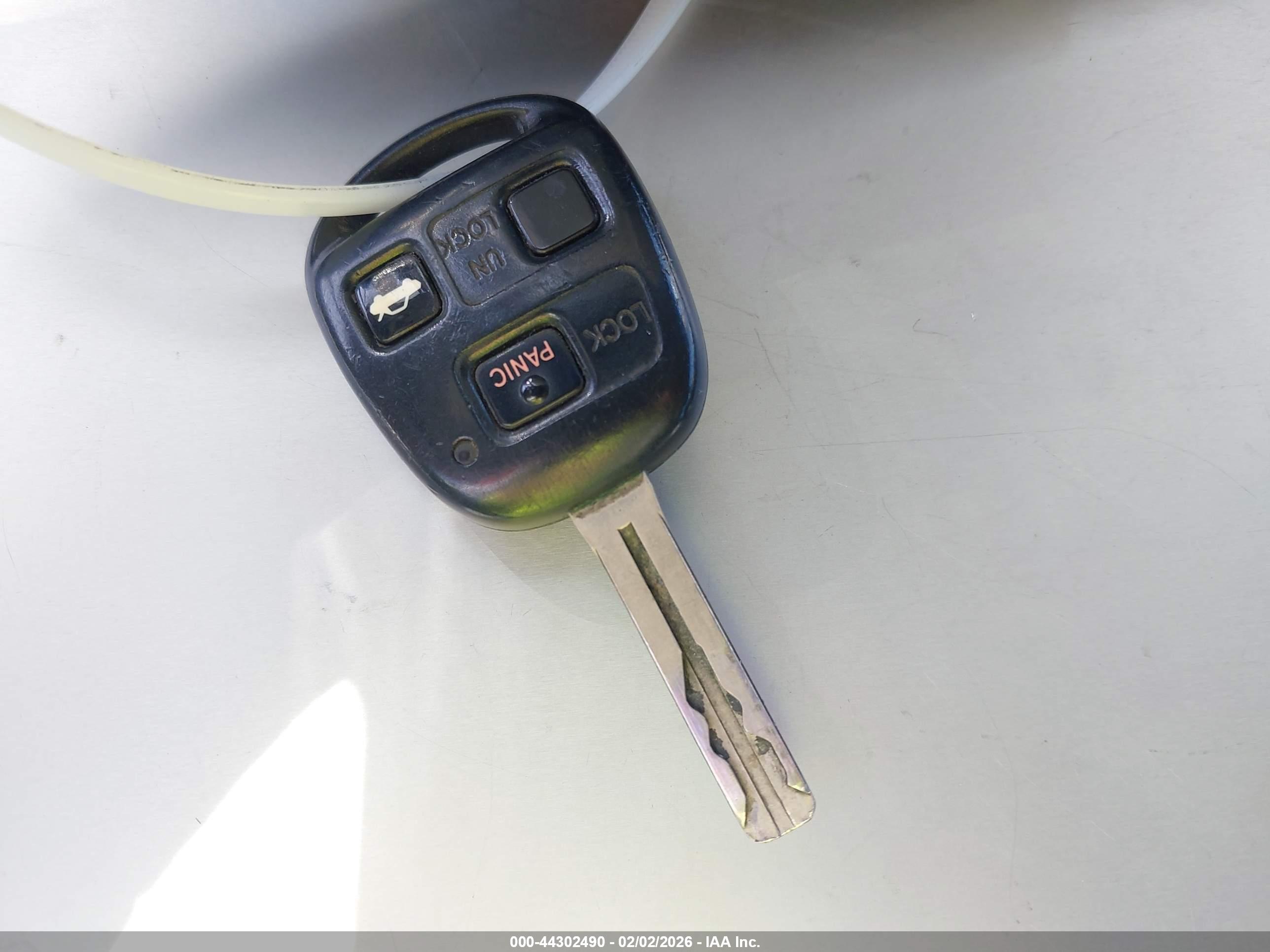 LEXUS ES image 11