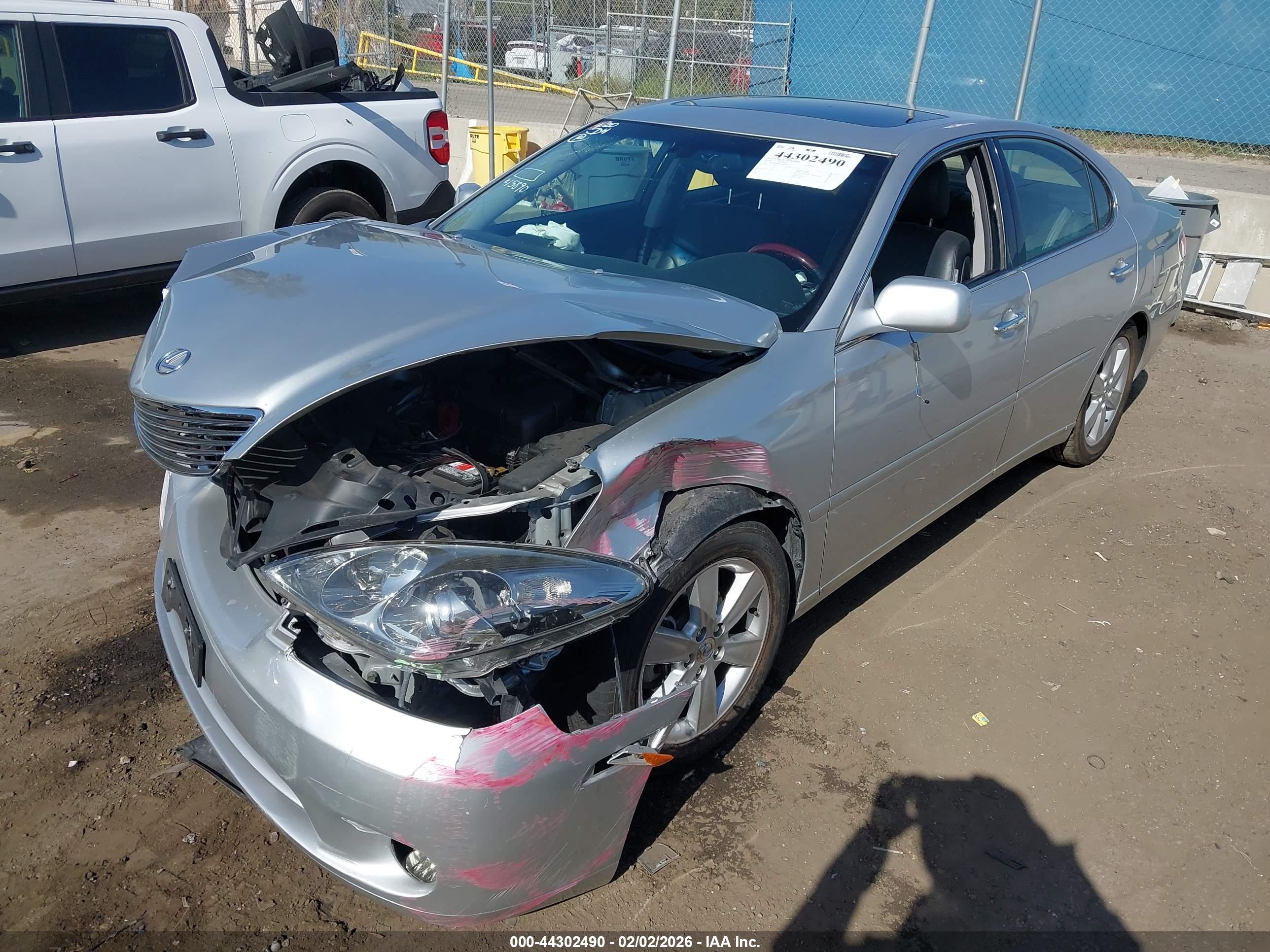 LEXUS ES image 2