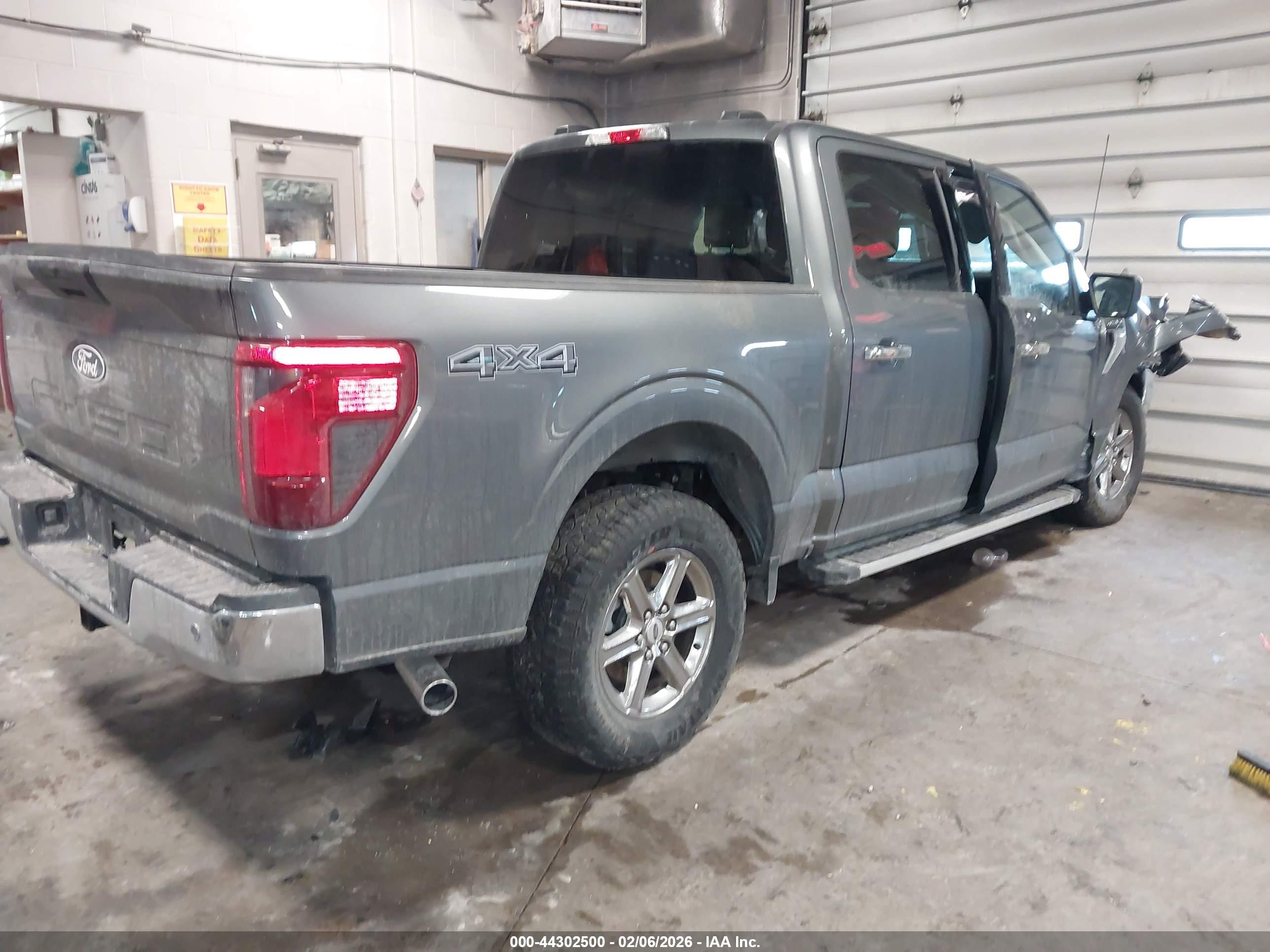 FORD F-150 image 4