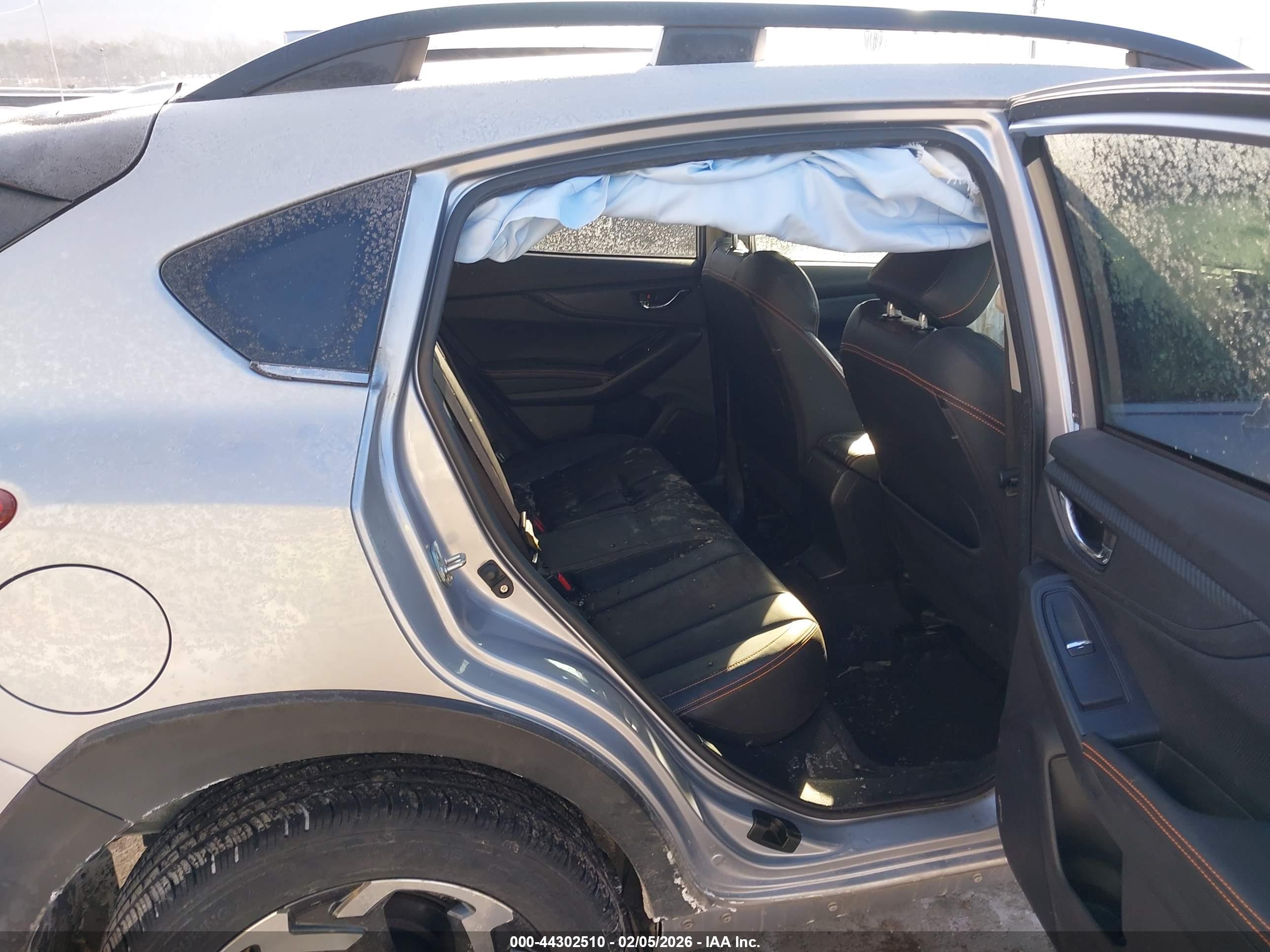 SUBARU CROSSTREK image 8