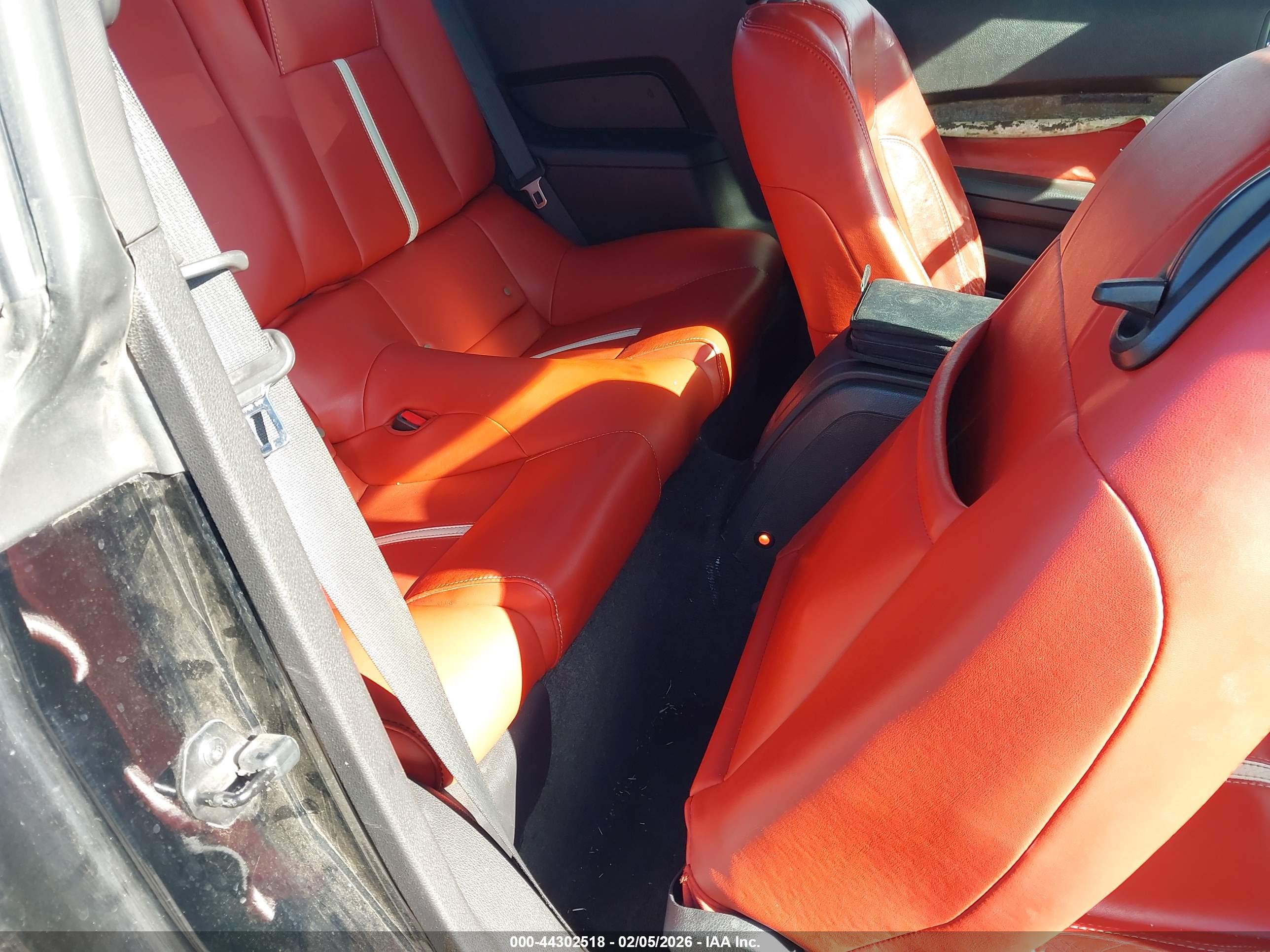 FORD MUSTANG image 8