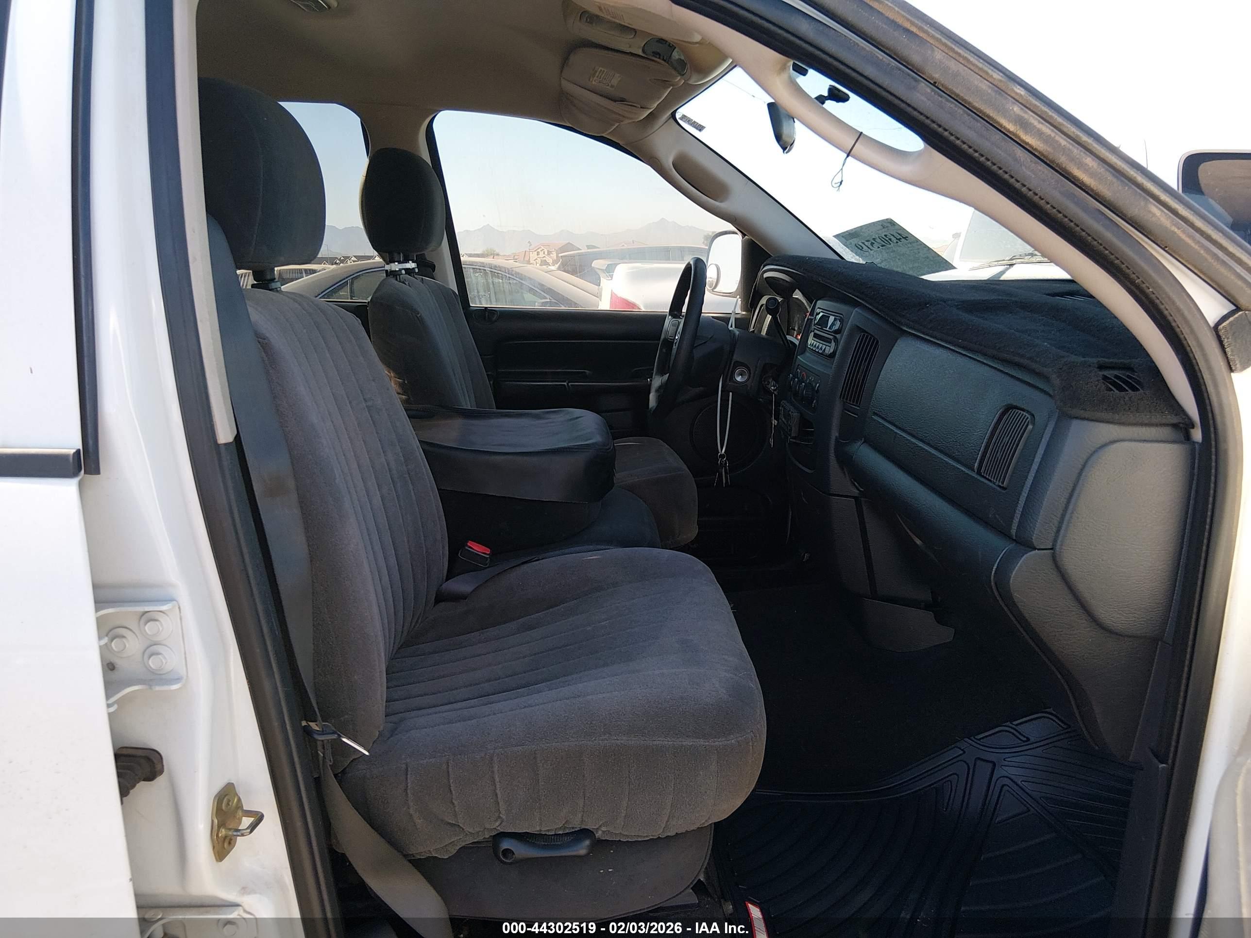 DODGE RAM image 5