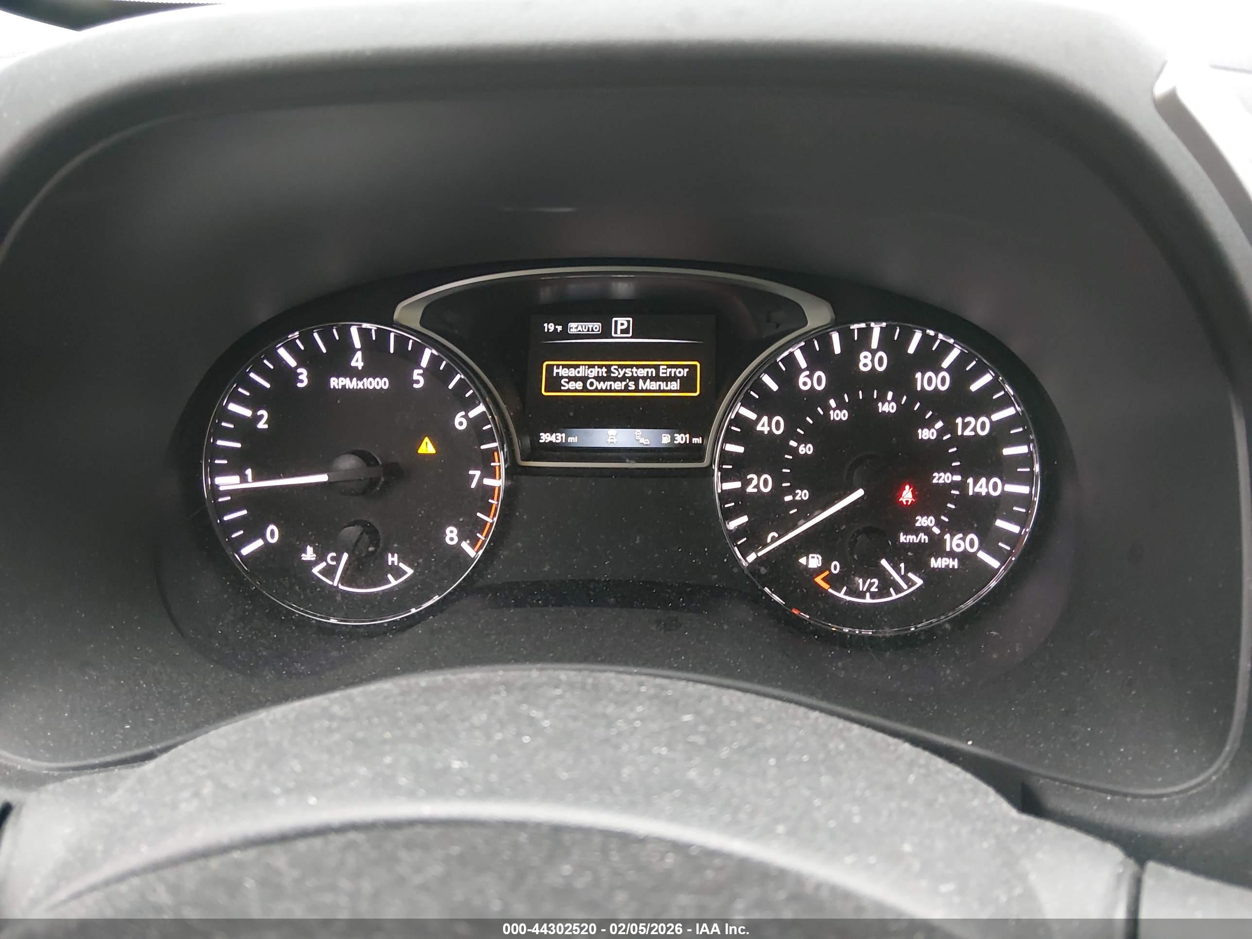 NISSAN PATHFINDER image 7
