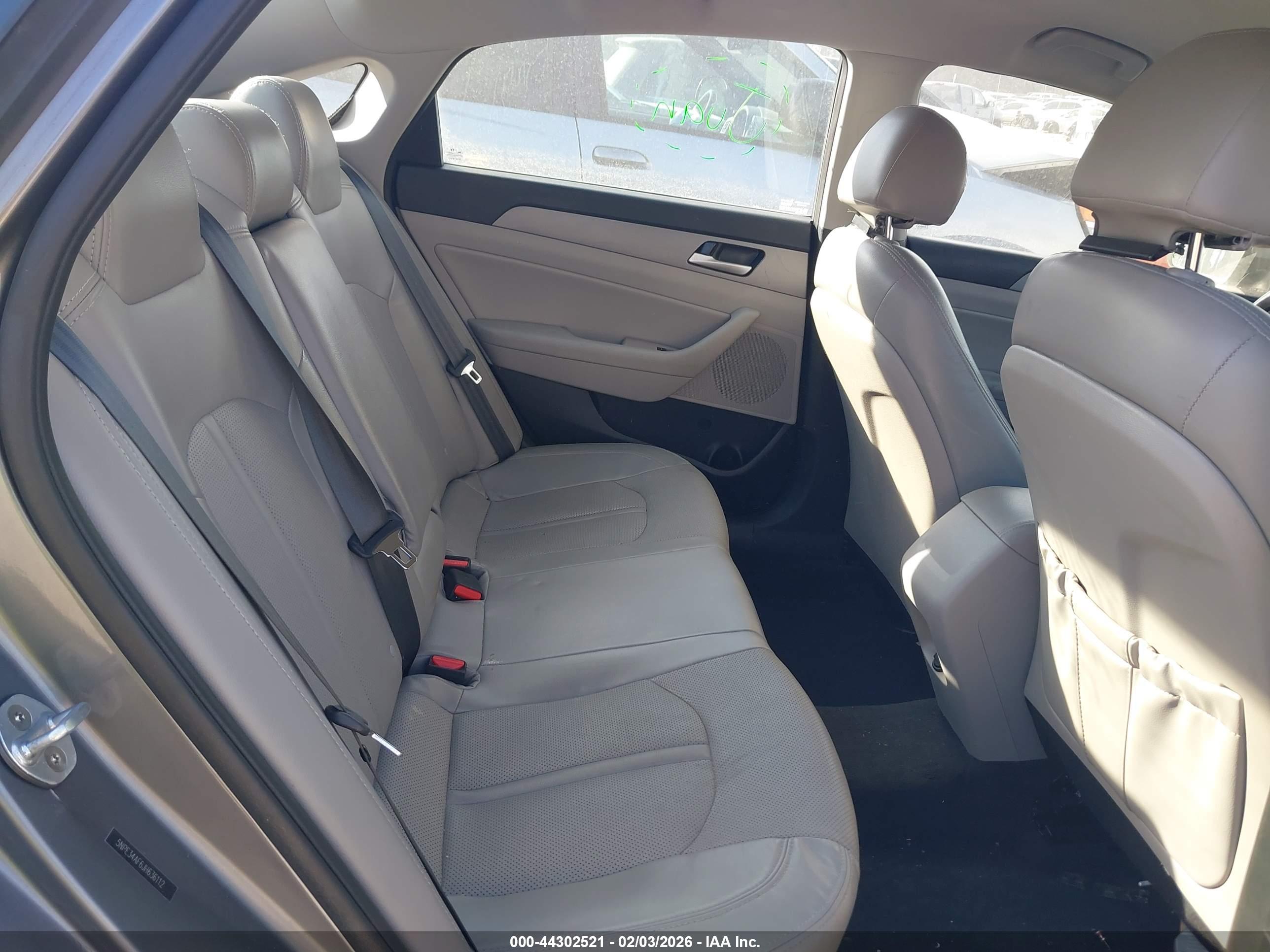 HYUNDAI SONATA image 8