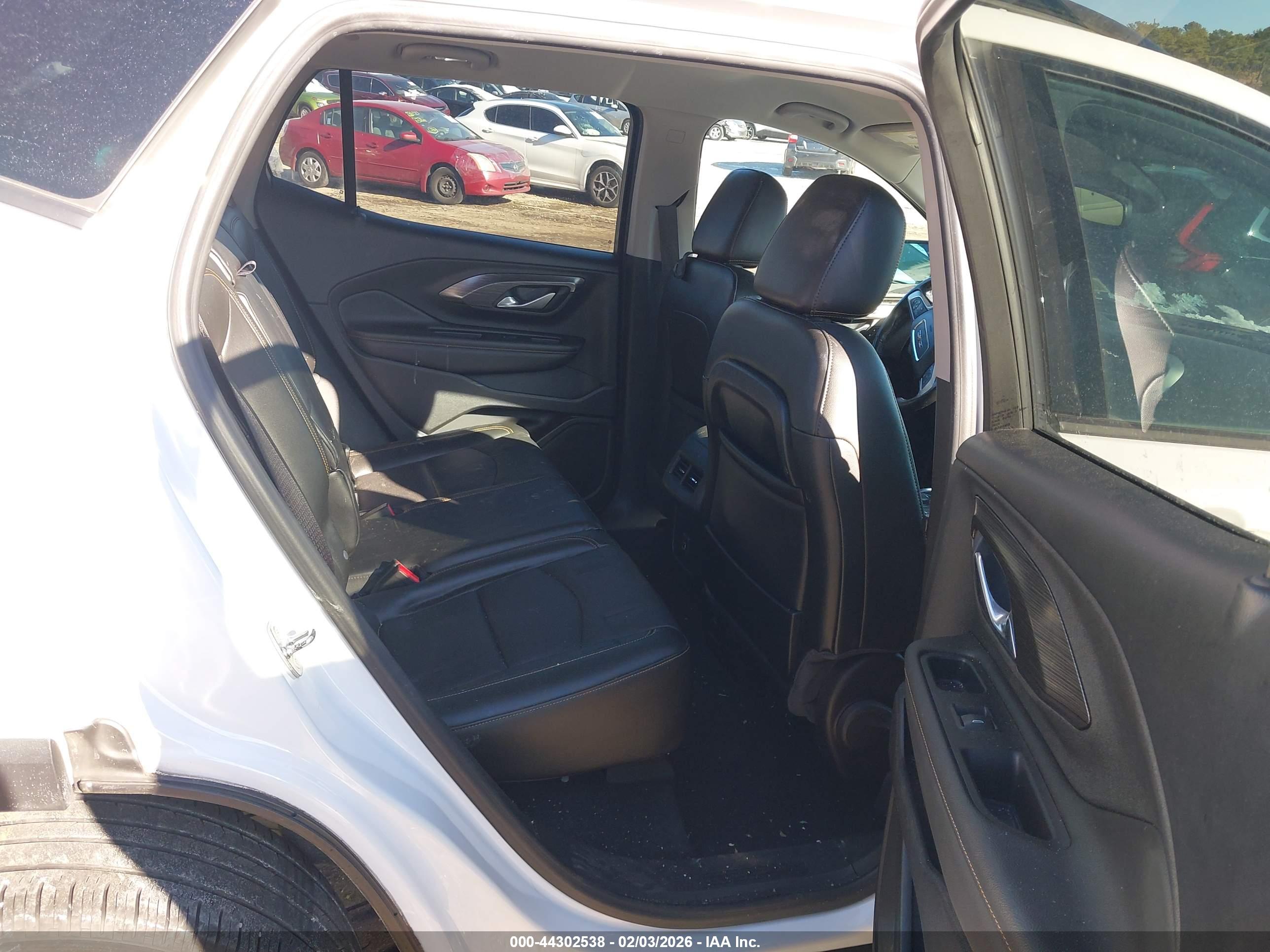 GMC TERRAIN image 8