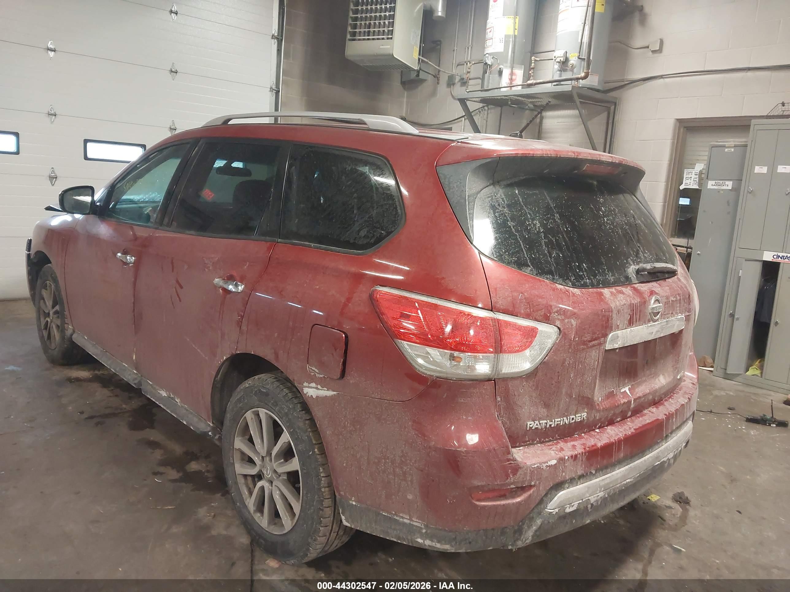 NISSAN PATHFINDER image 3