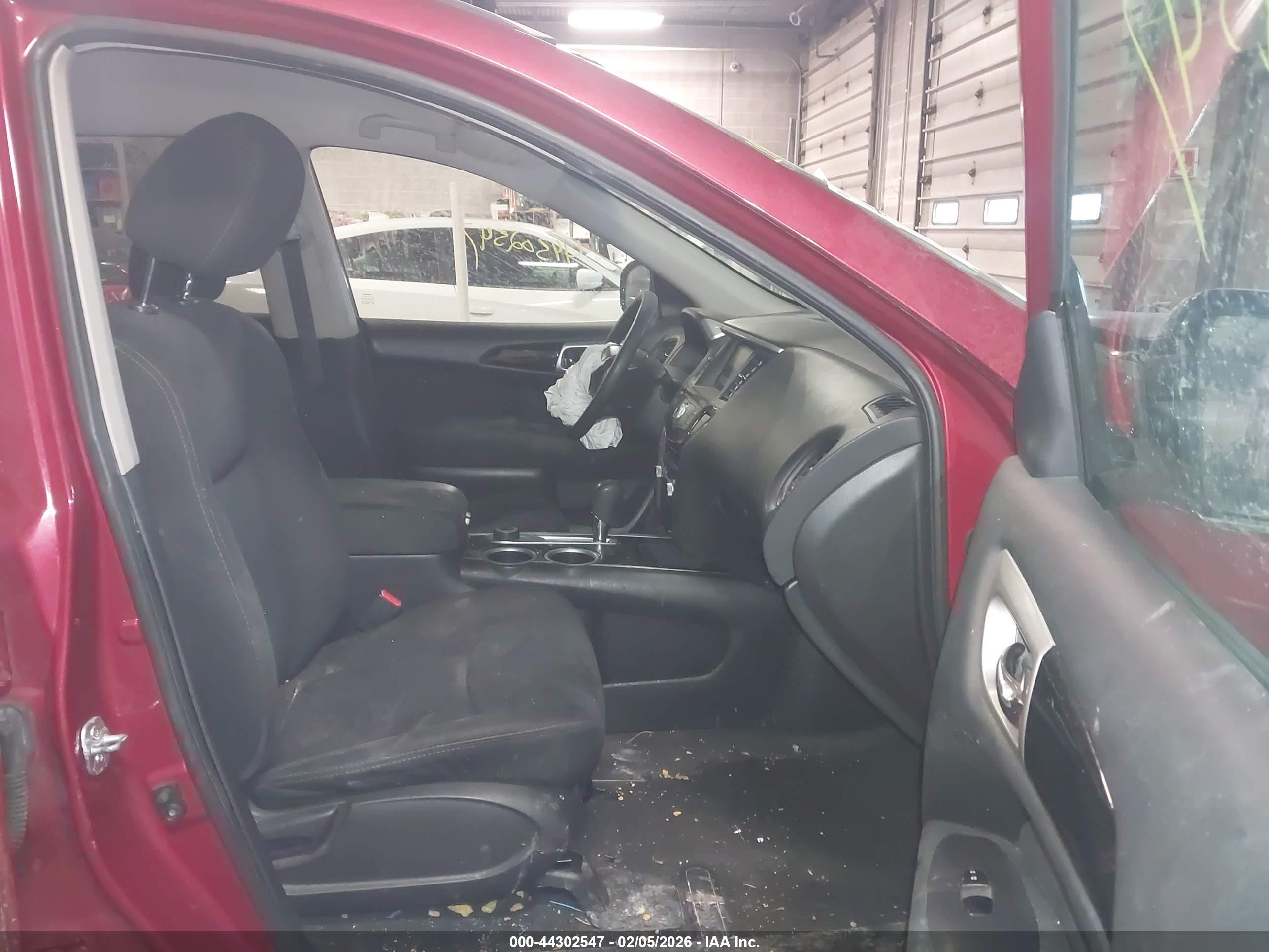 NISSAN PATHFINDER image 5