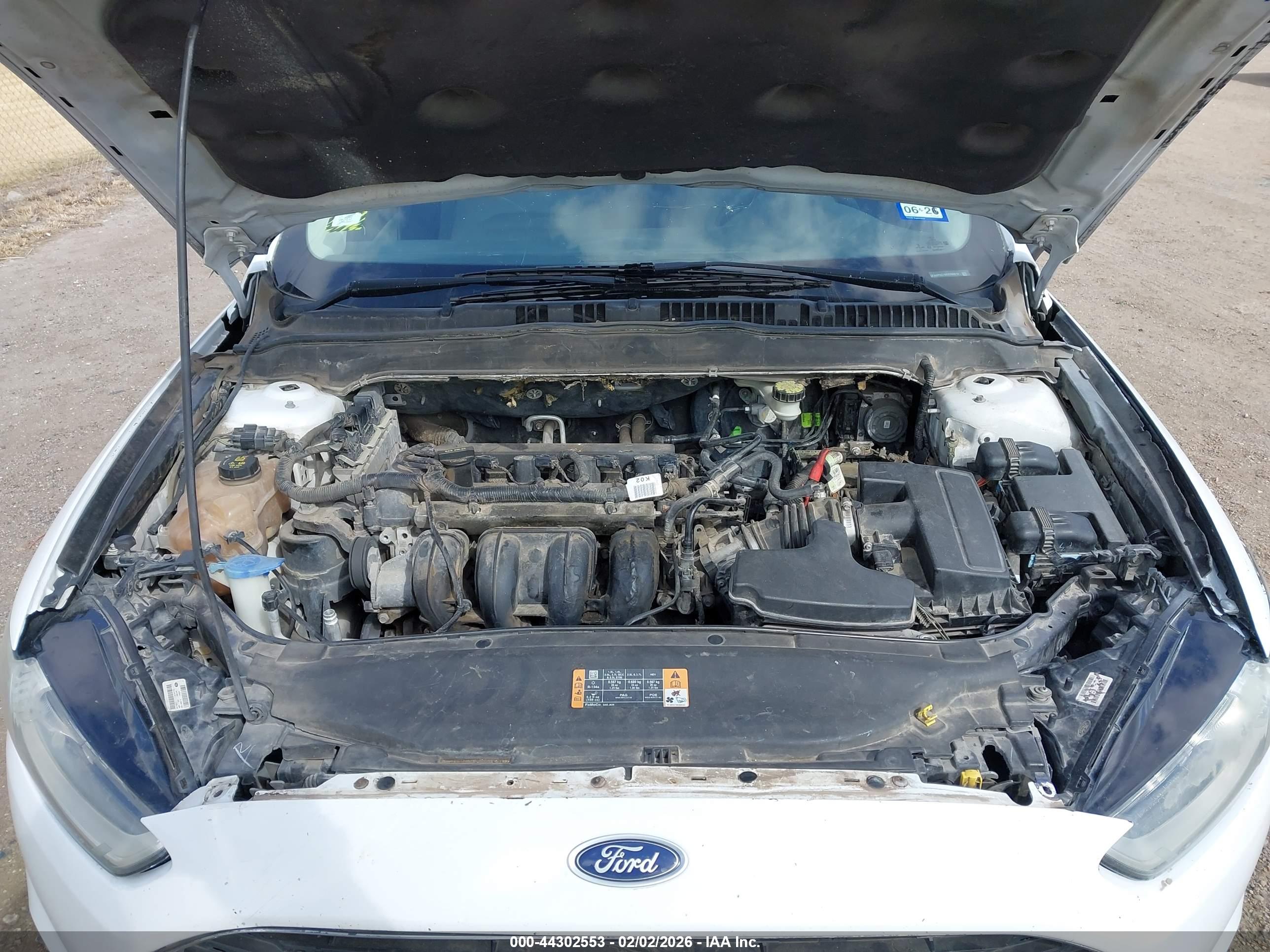 FORD FUSION image 10