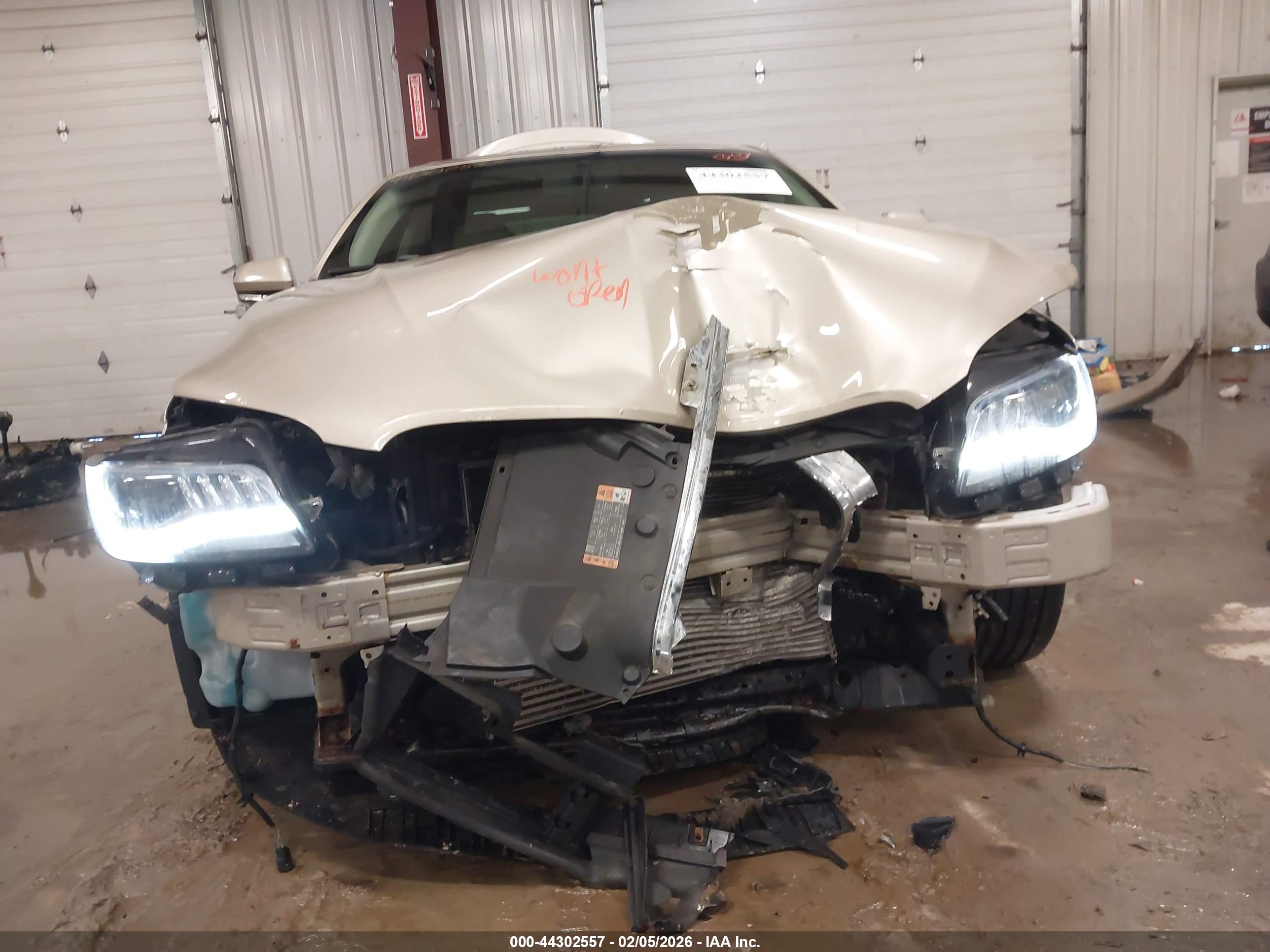 LINCOLN MKZ image 6