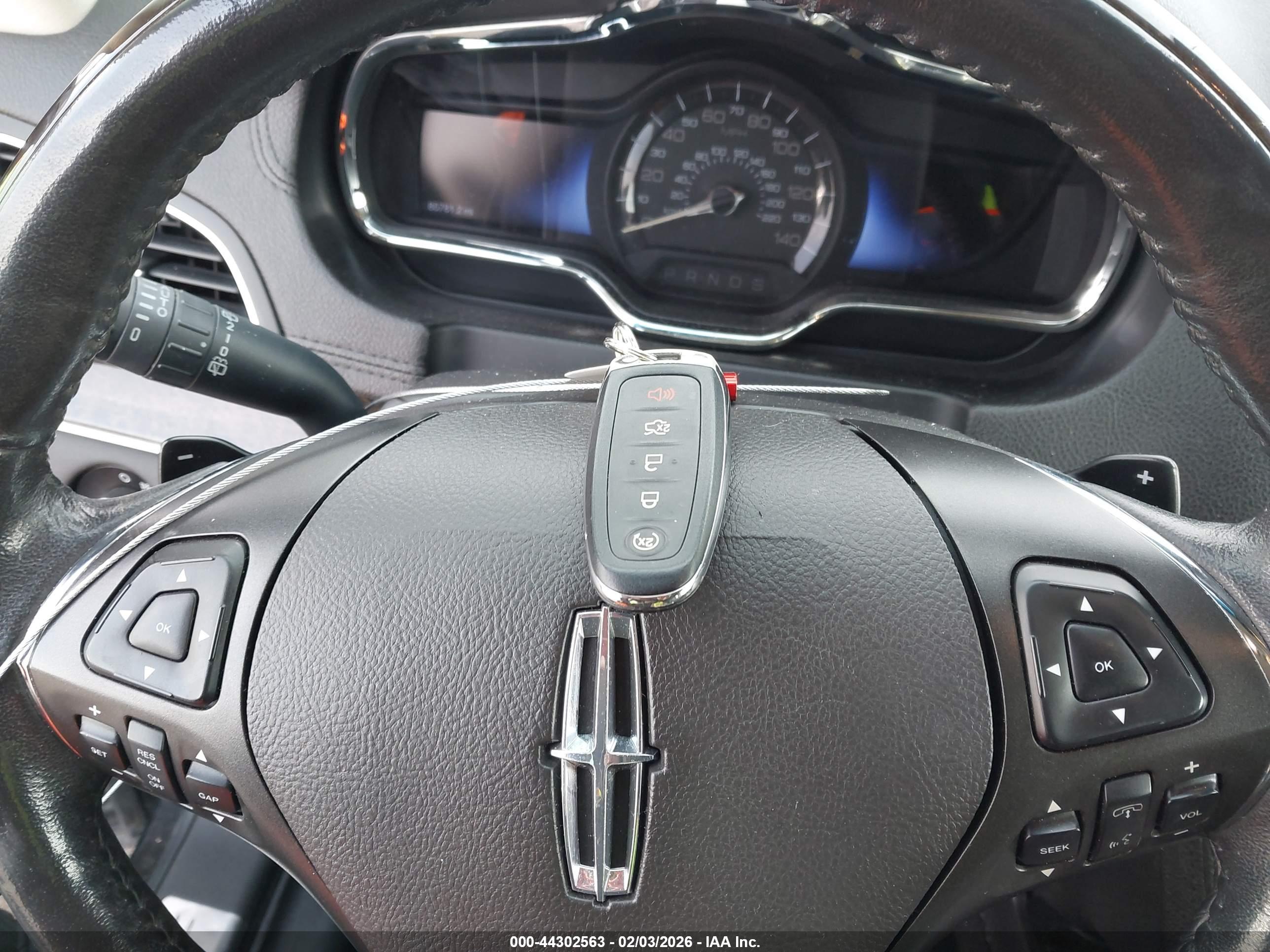 LINCOLN MKT image 11